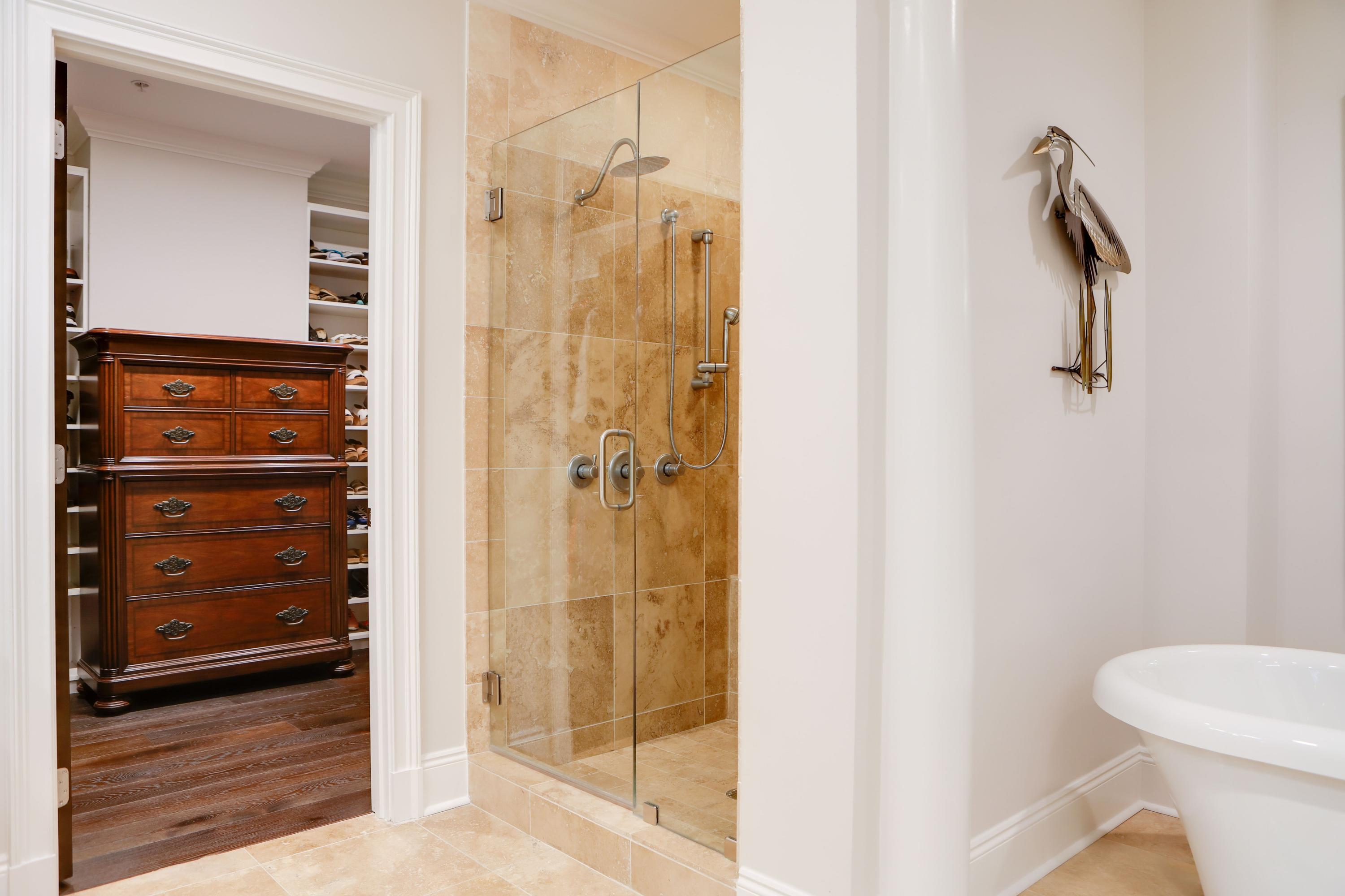 ONE WATER PLACE AT KELLY PLANTATION - Residential