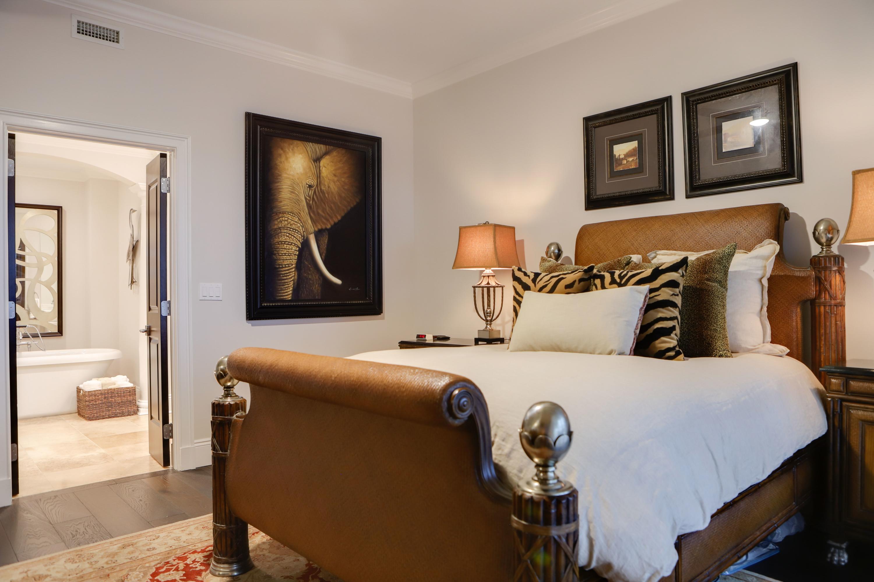 ONE WATER PLACE AT KELLY PLANTATION - Residential