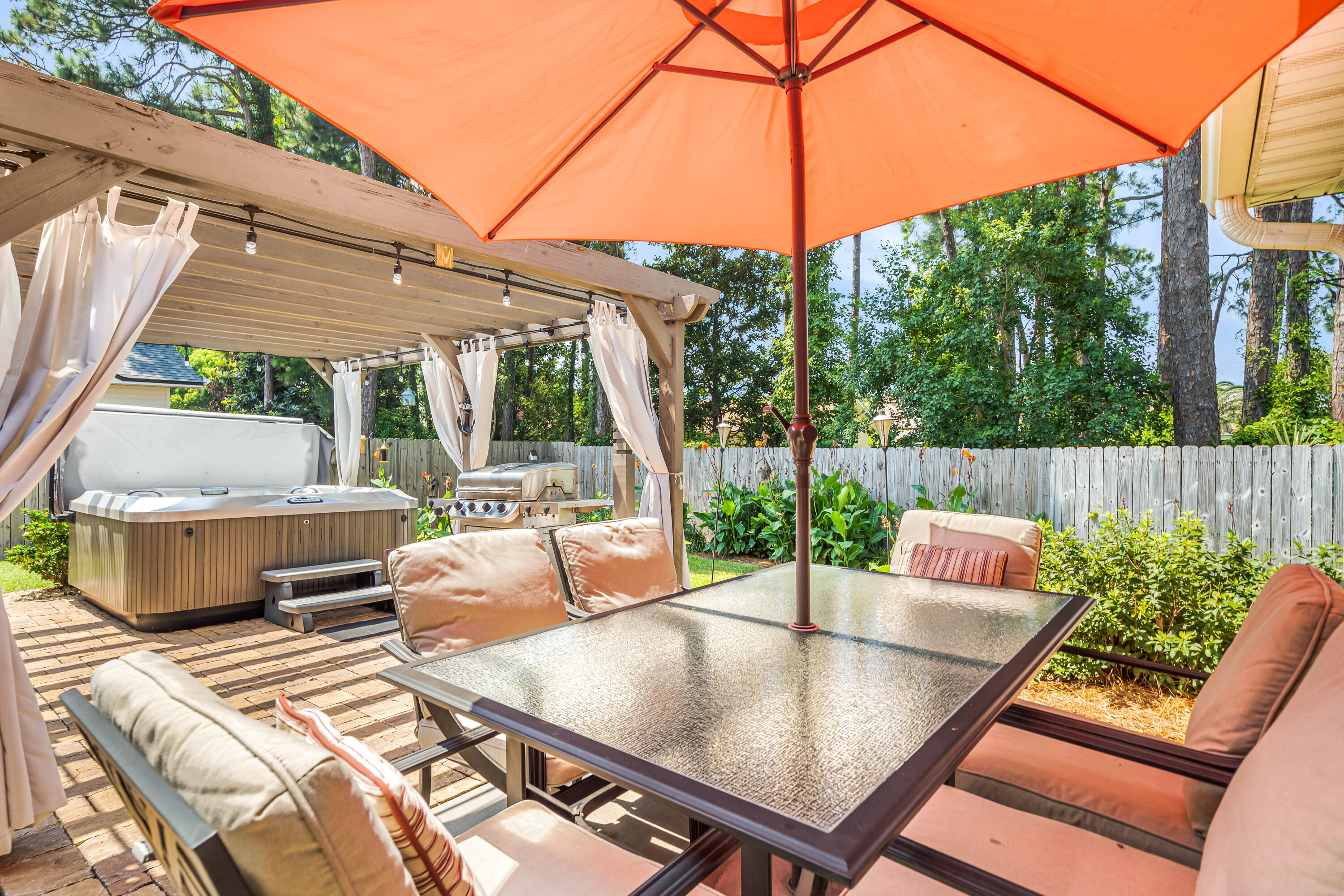 BAY BRIDGE LANDING - Residential