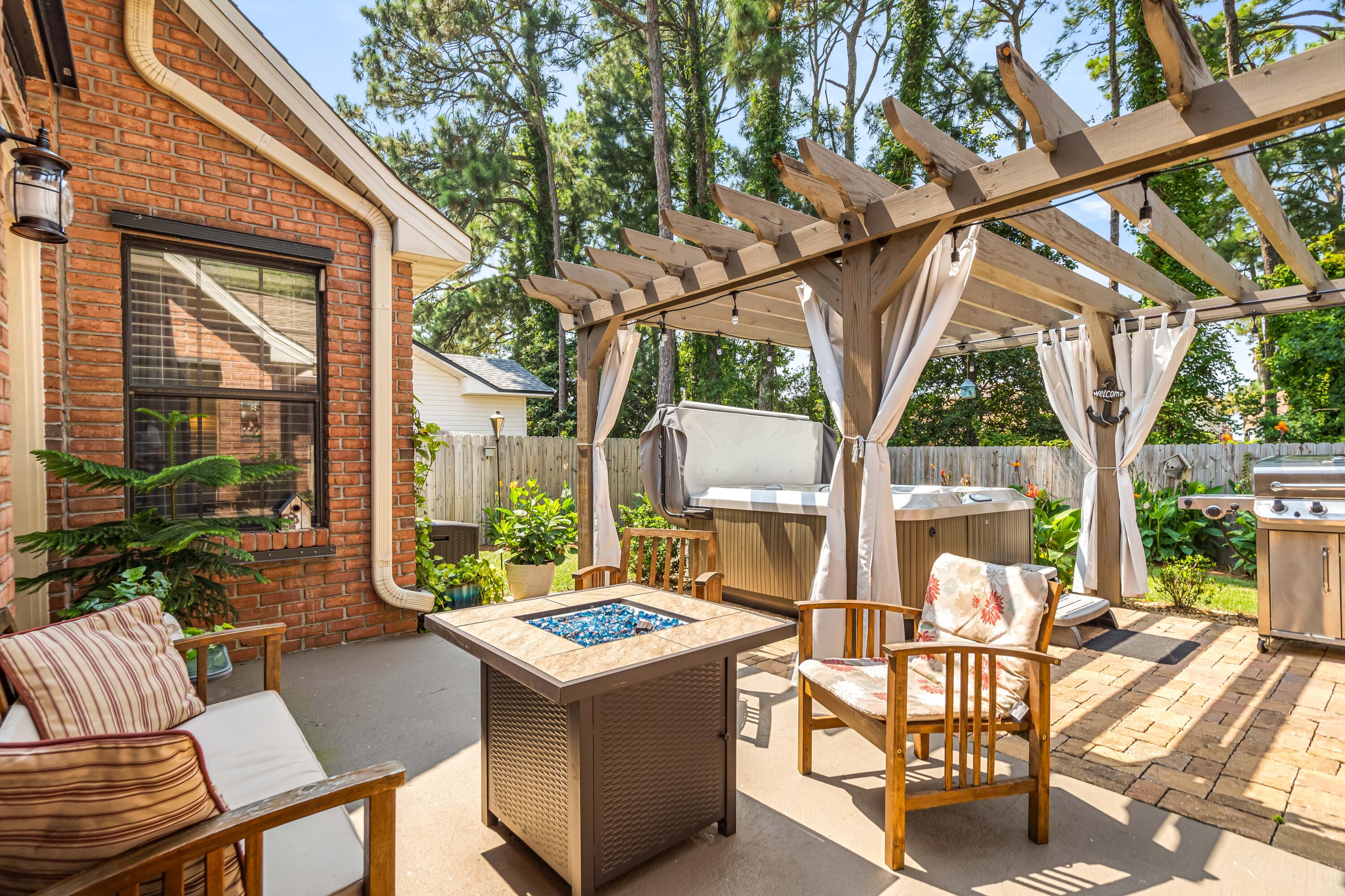 BAY BRIDGE LANDING - Residential