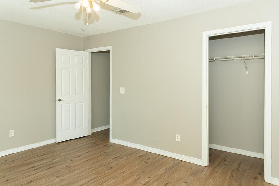 BISCAYNE POINTE/PINE RANCH - Residential