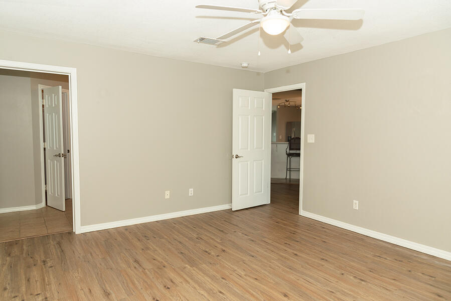 BISCAYNE POINTE/PINE RANCH - Residential