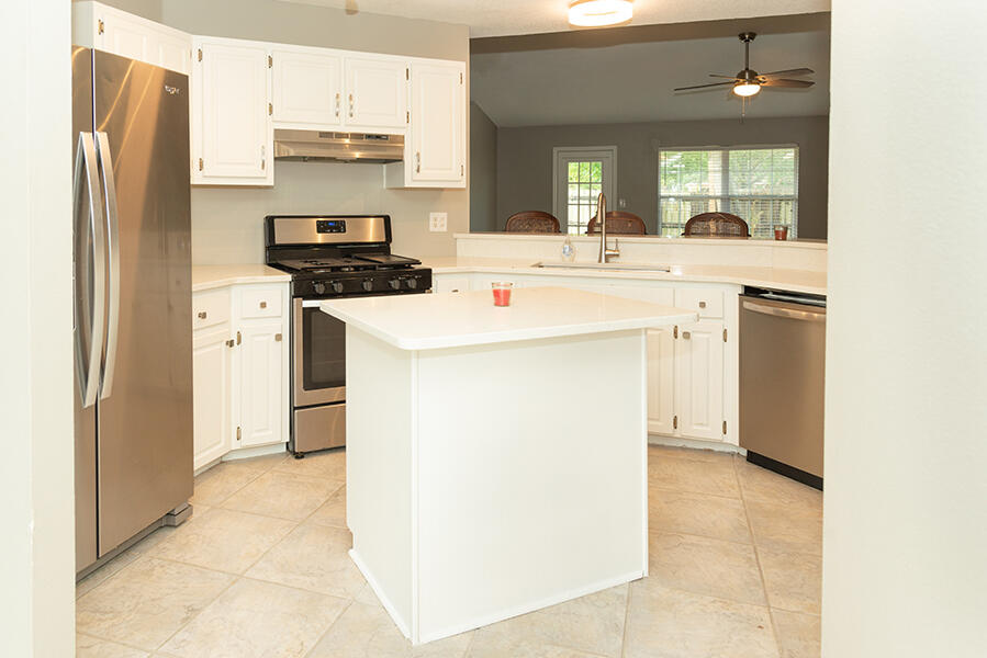 BISCAYNE POINTE/PINE RANCH - Residential