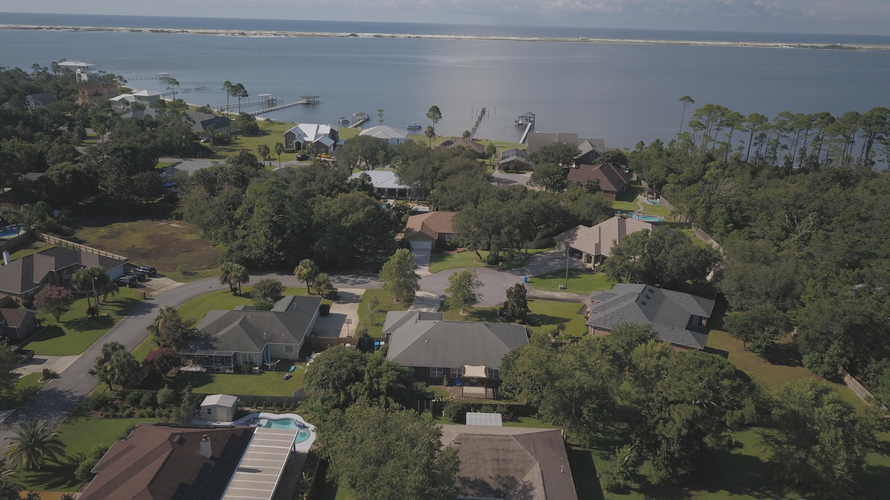 BISCAYNE POINTE/PINE RANCH - Residential