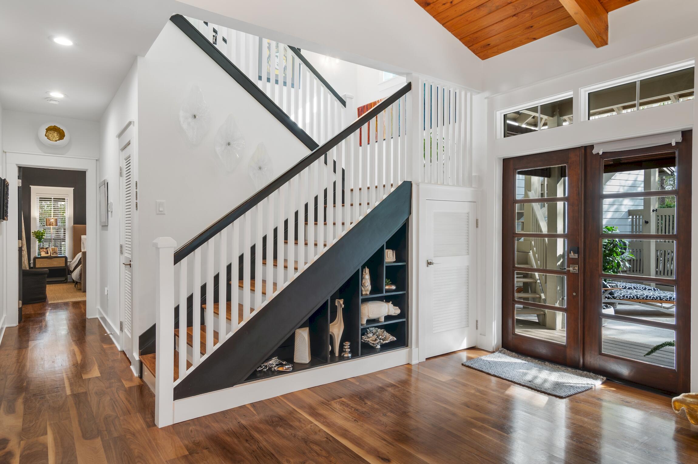 SUMMER RIDGE - Residential
