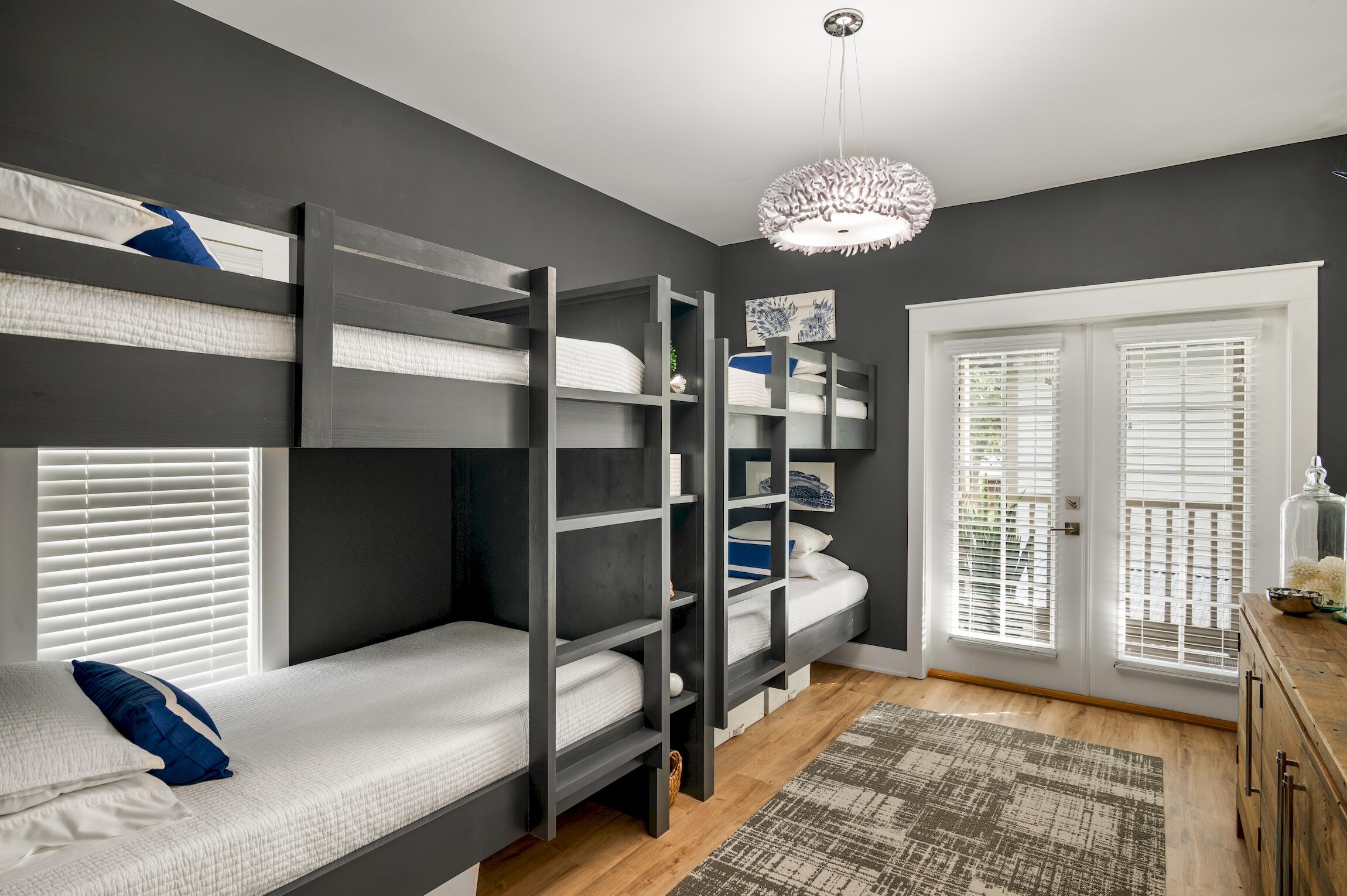SUMMER RIDGE - Residential