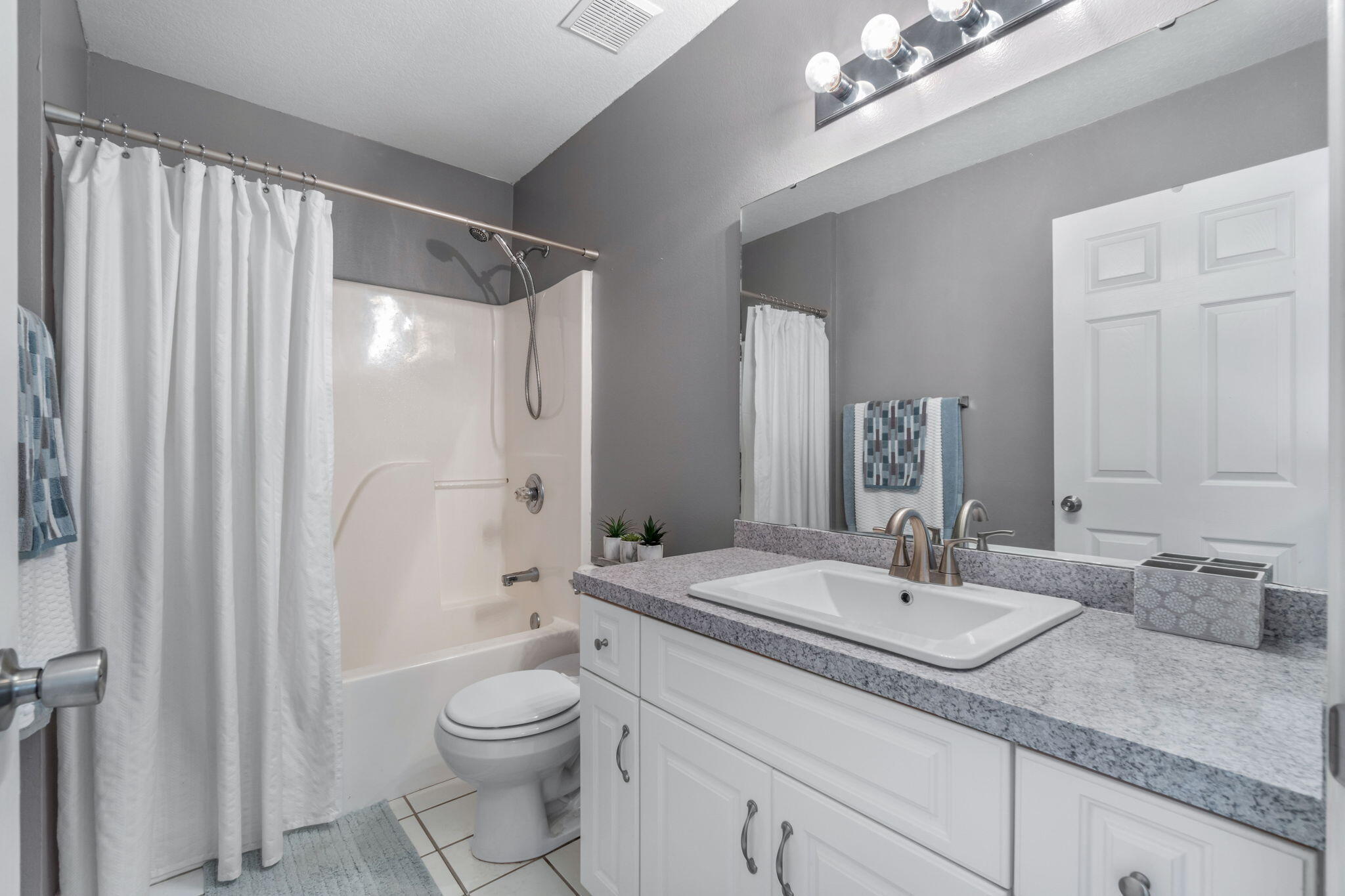 SOUTHERN PINES - Residential