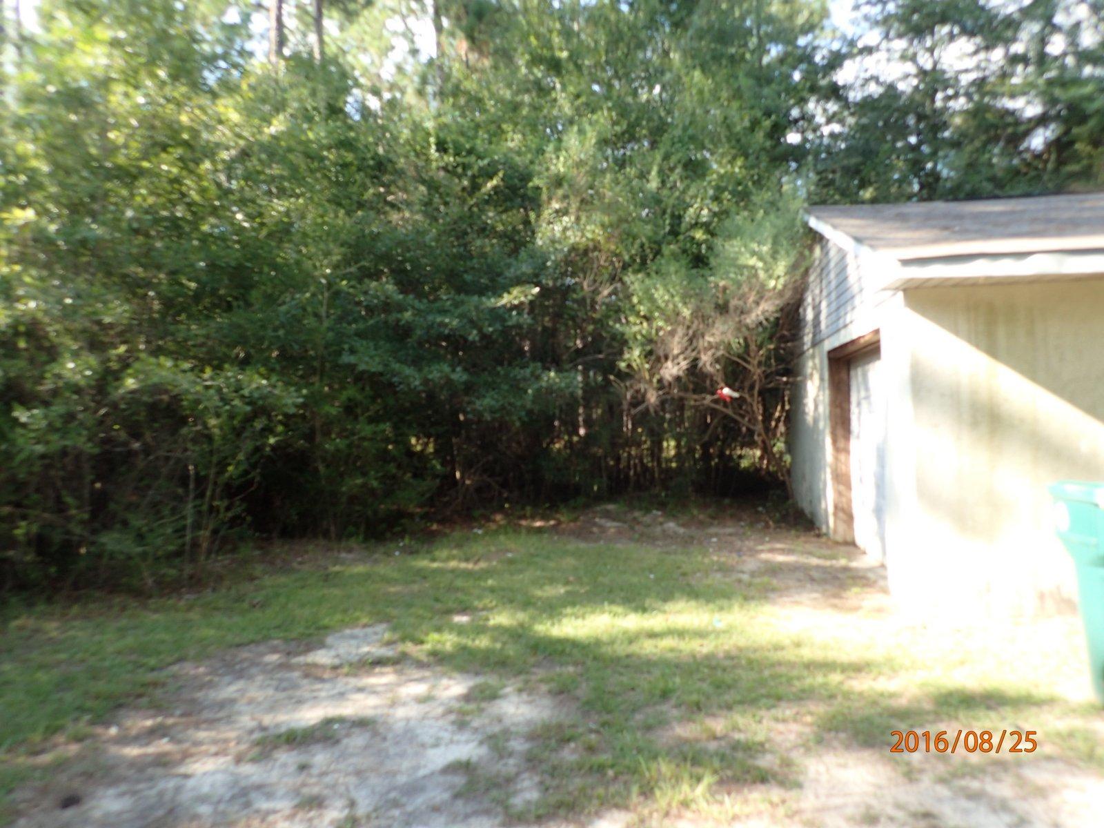 PINE SHORES - Residential