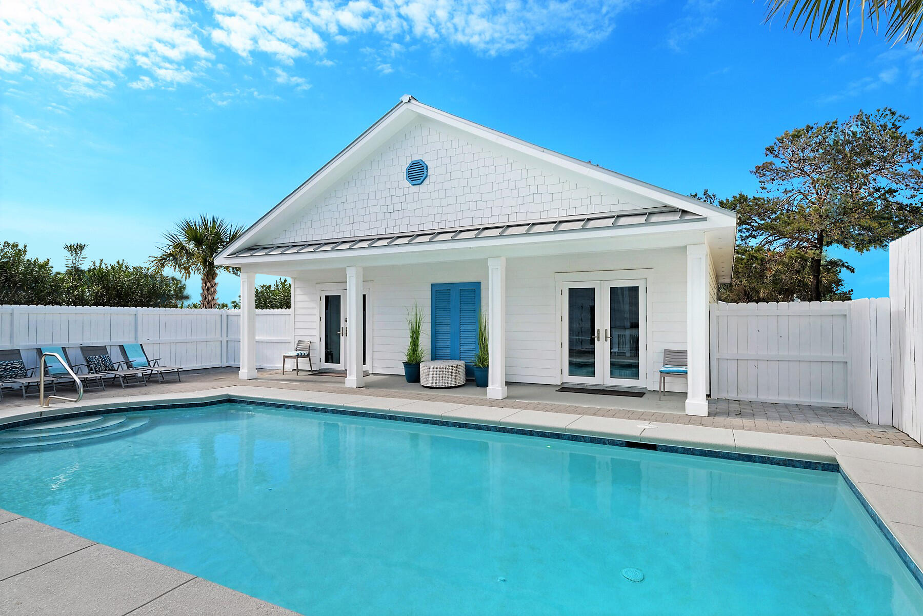 CRYSTAL BEACH - Residential