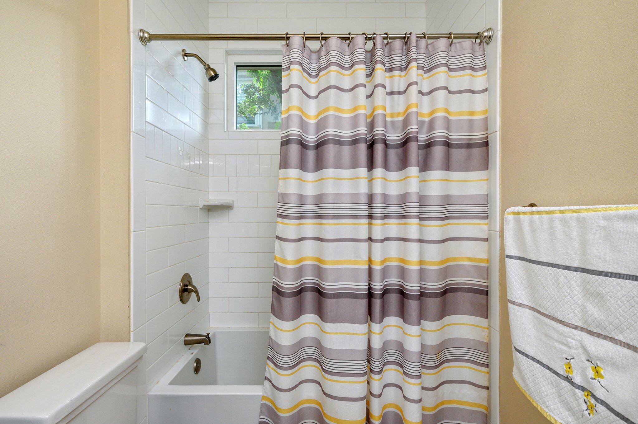 MEDINAH S/D LOT 6 - Residential