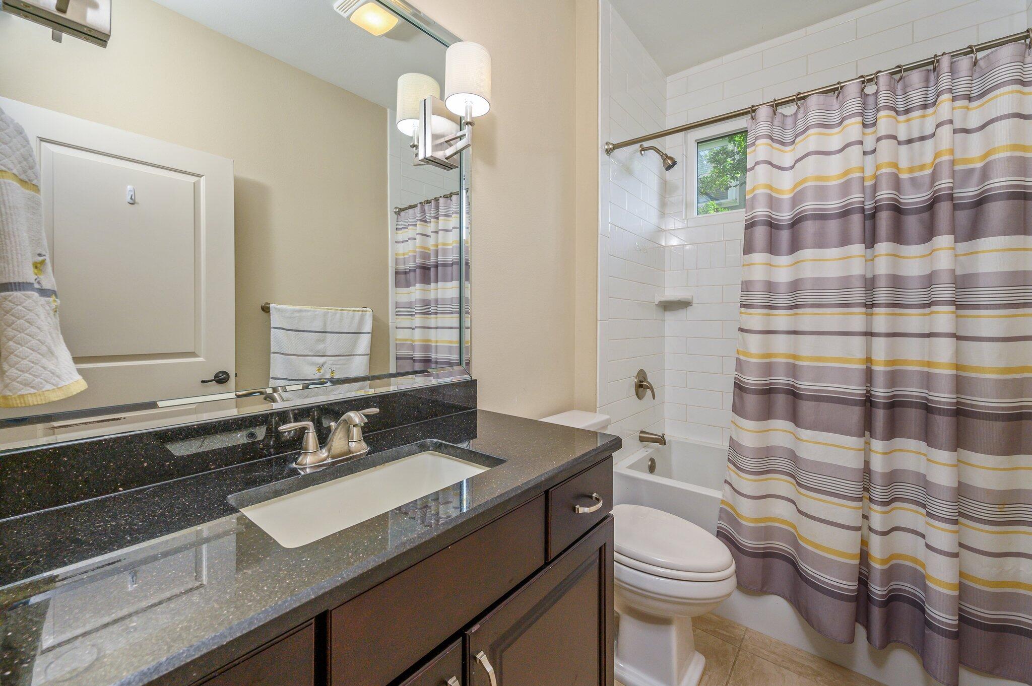 MEDINAH S/D LOT 6 - Residential