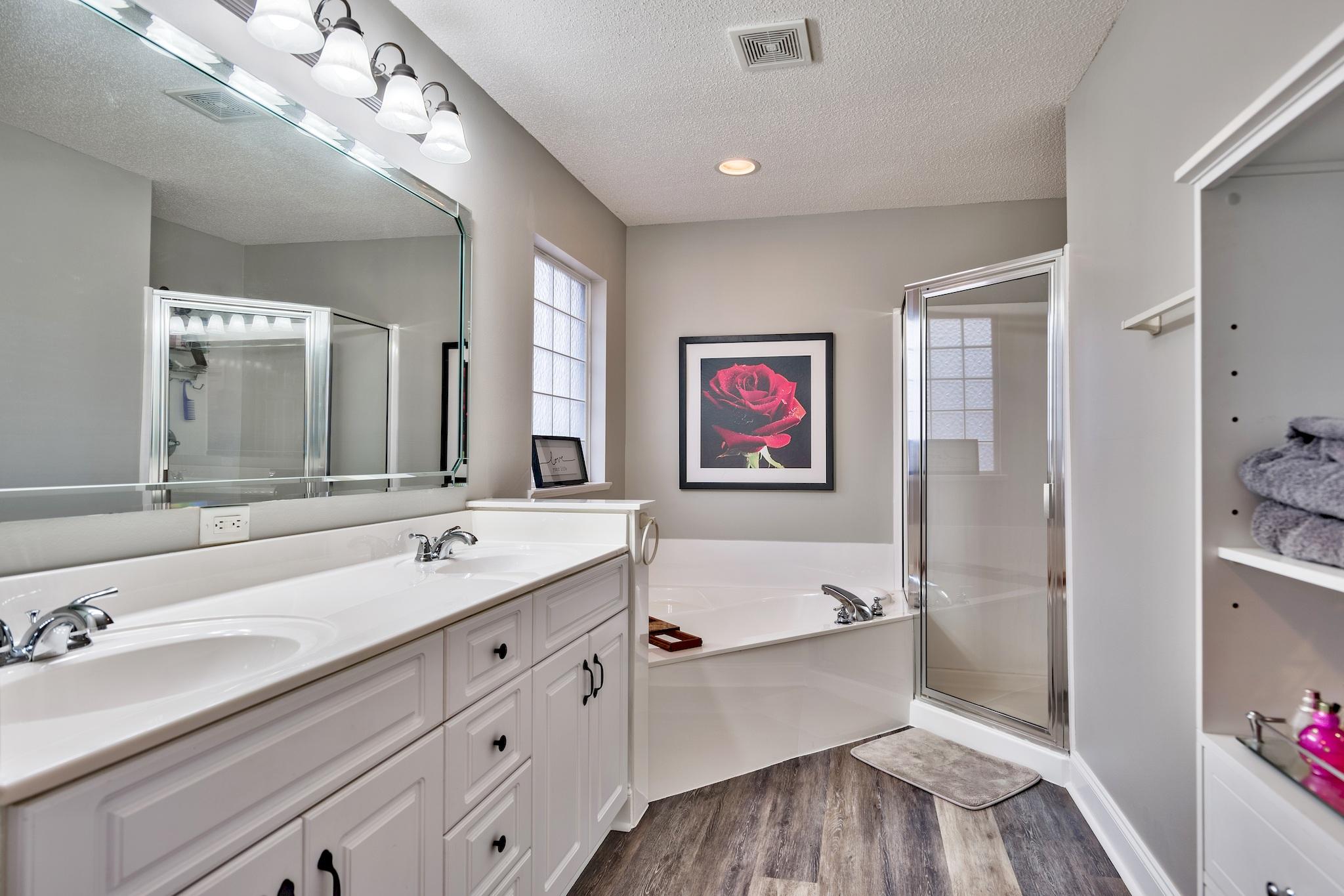 RAINTREE ESTATES - Residential