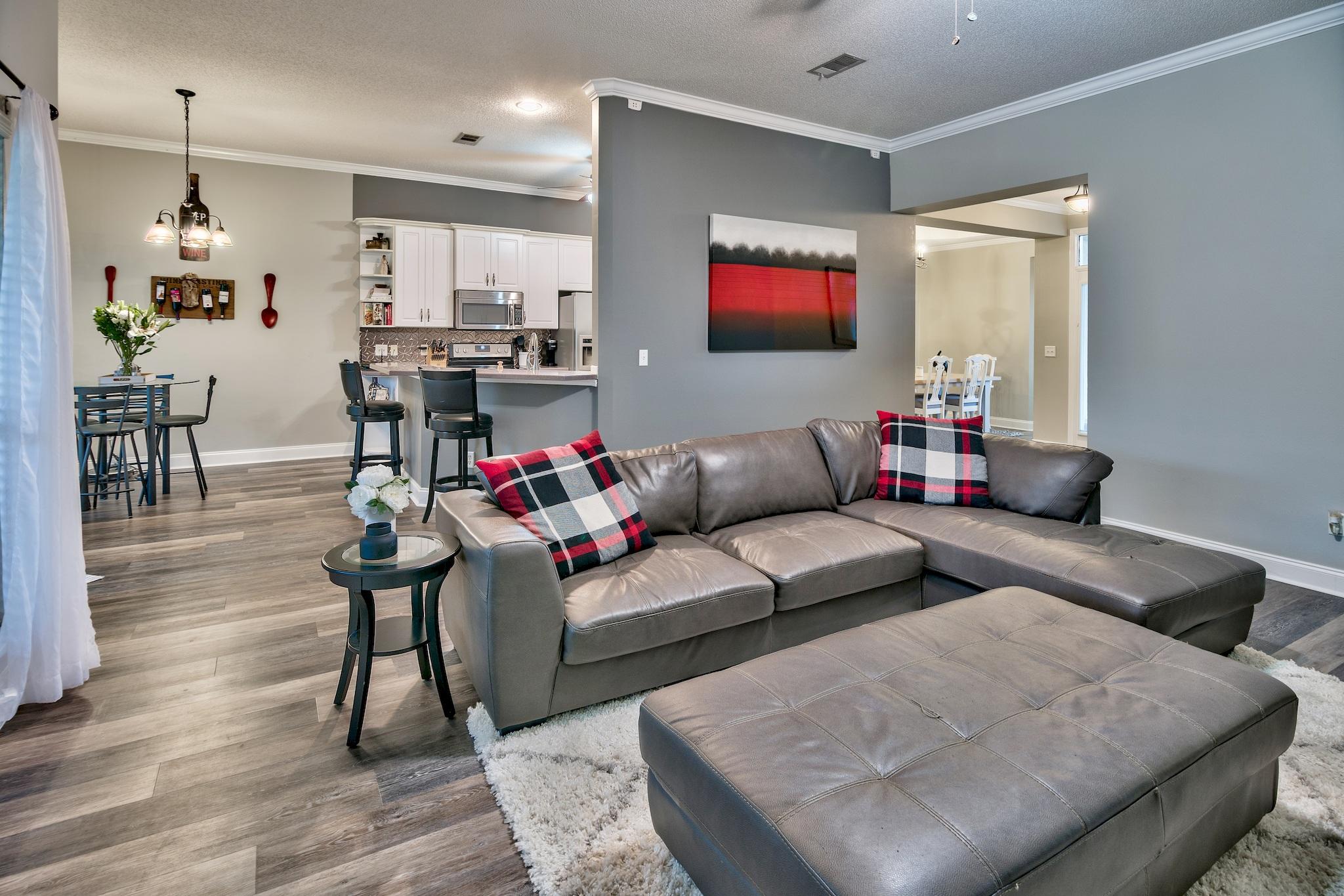 RAINTREE ESTATES - Residential