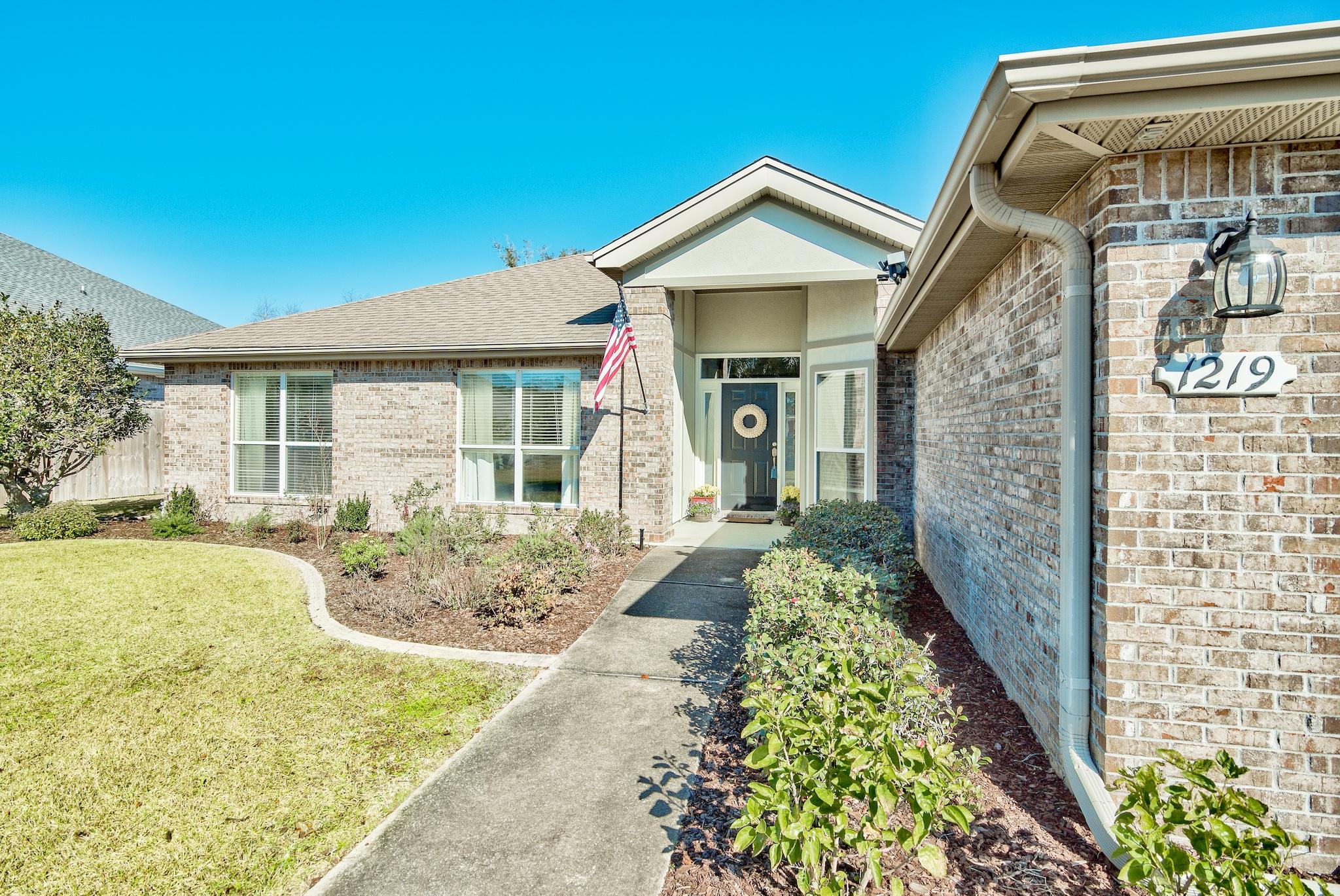 RAINTREE ESTATES - Residential