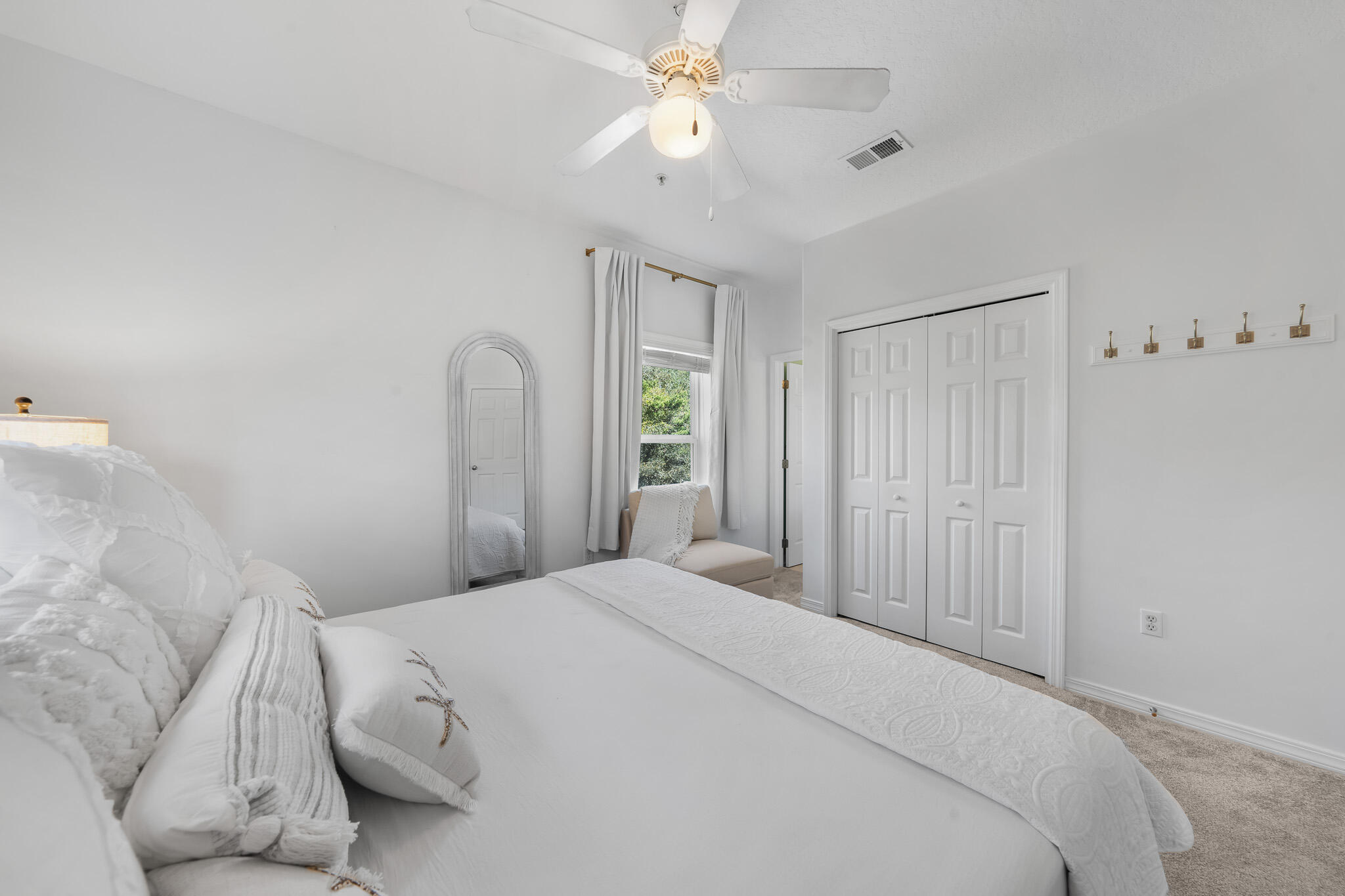 HERONS WATCH CONDO PH 4 - Residential