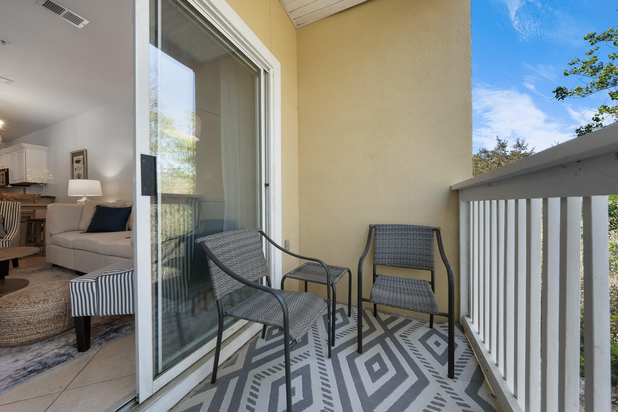 HERONS WATCH CONDO PH 4 - Residential