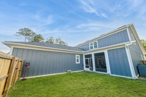 A home in Niceville