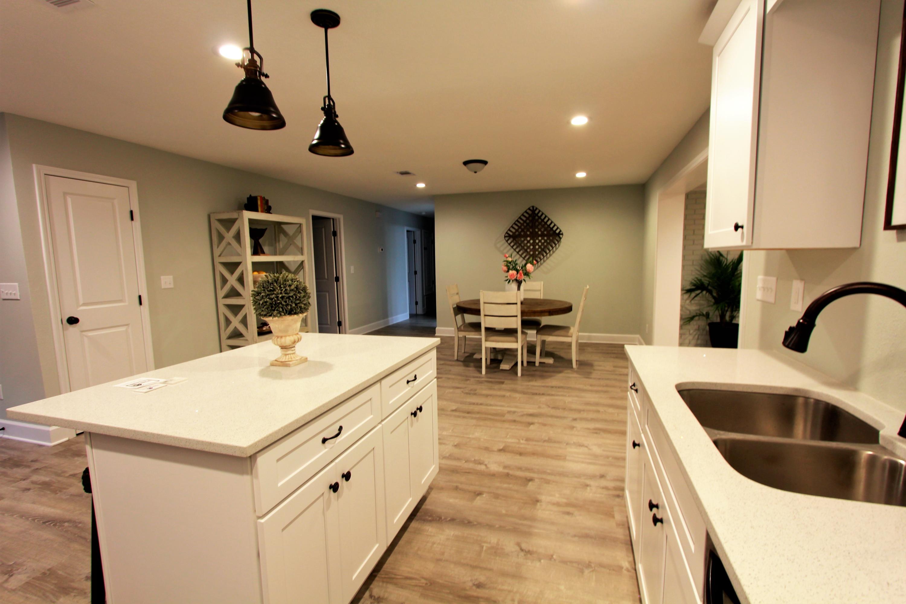 METES & BOUNDS - Residential Lease