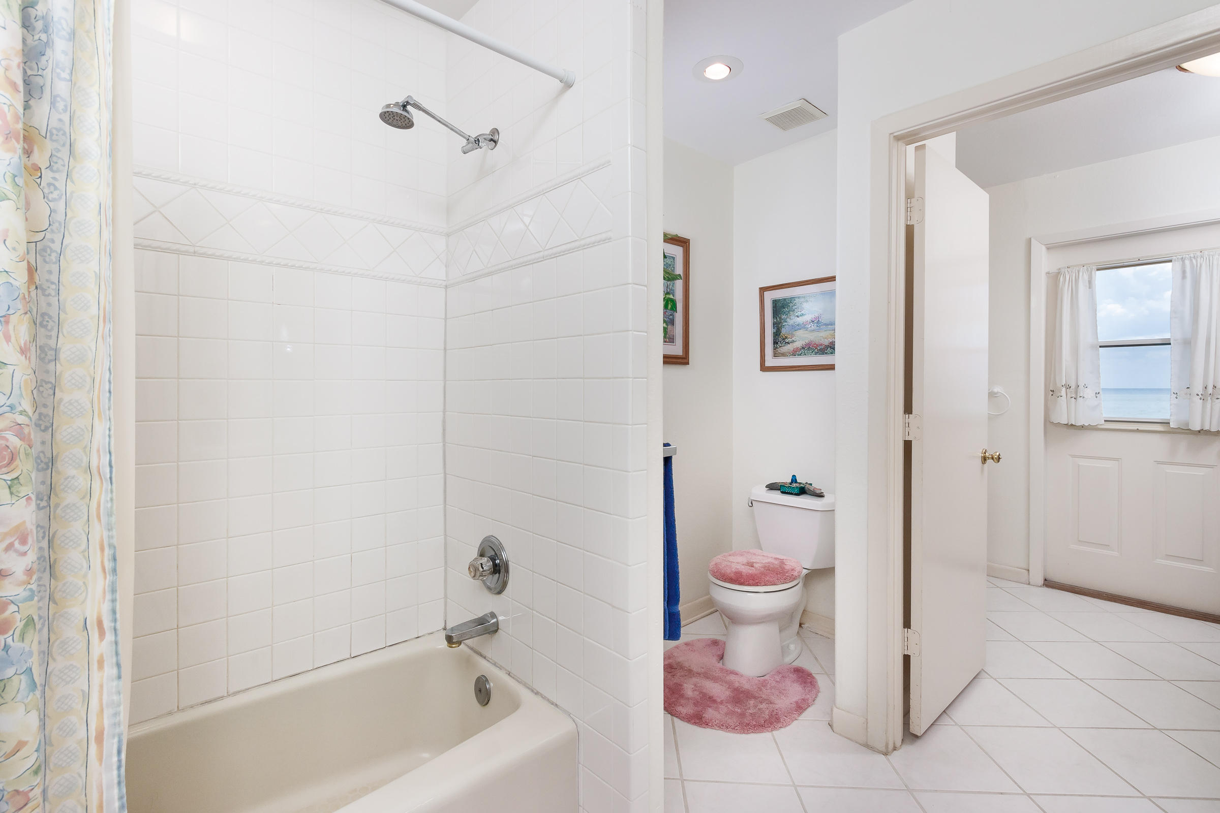 ELLIOTTS POINT - Residential