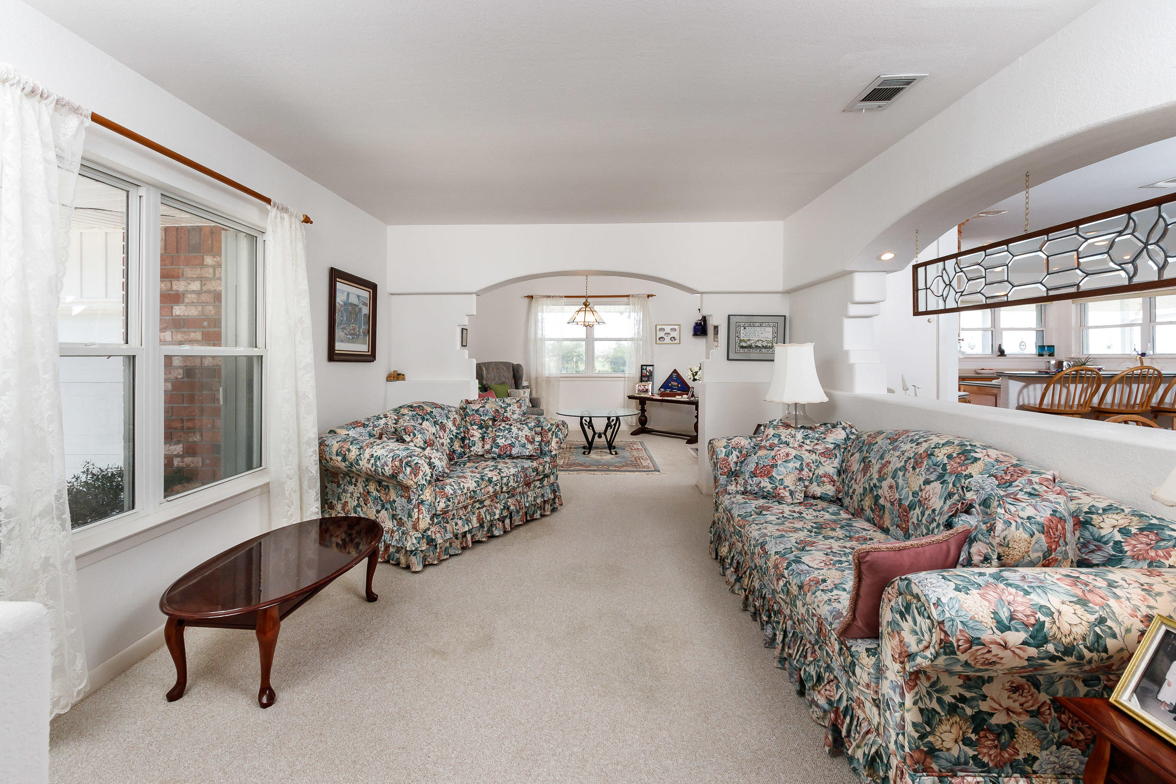 ELLIOTTS POINT - Residential