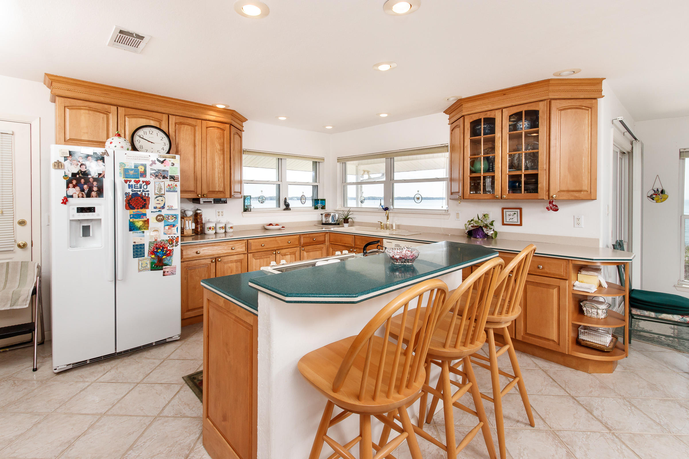 ELLIOTTS POINT - Residential