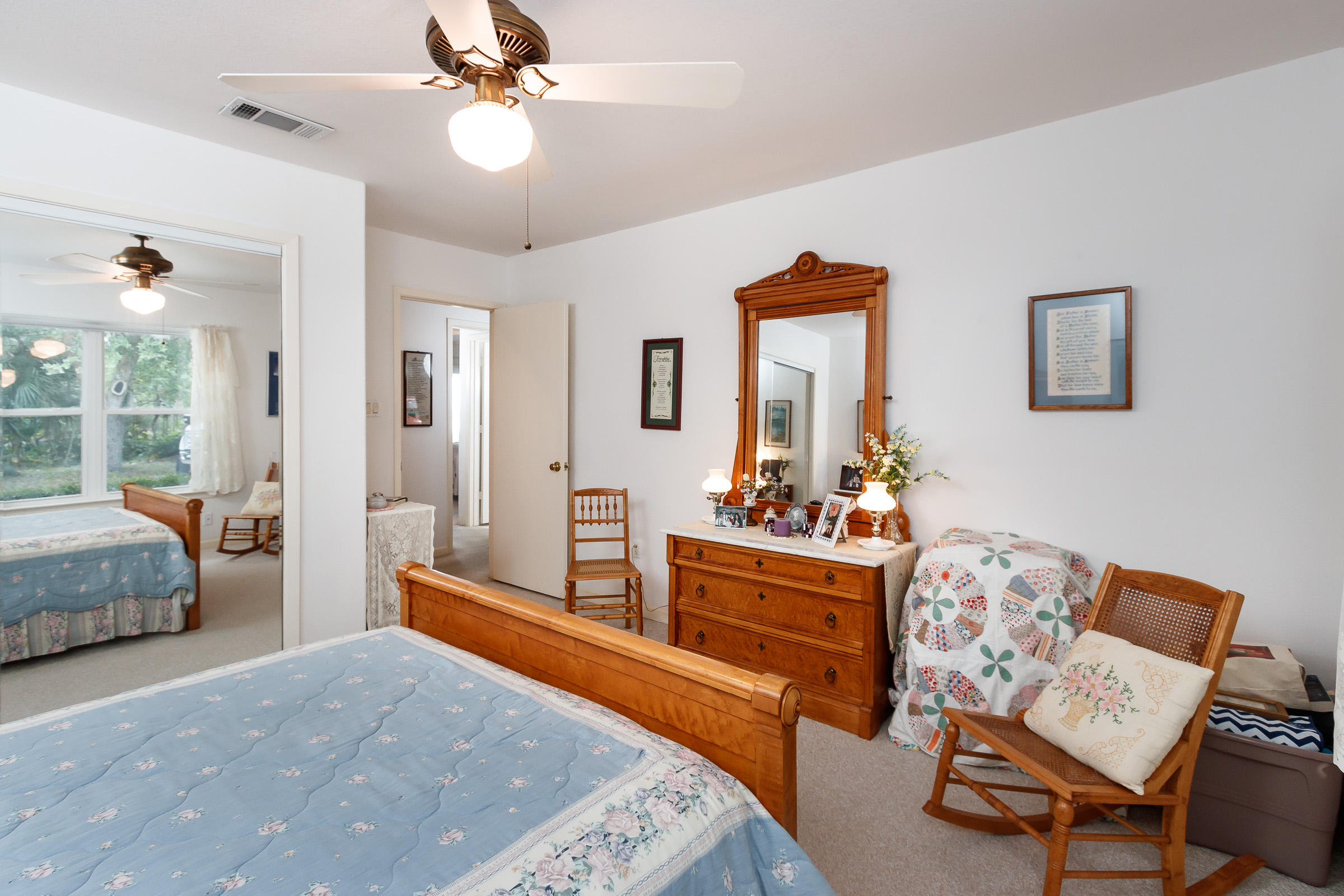 ELLIOTTS POINT - Residential