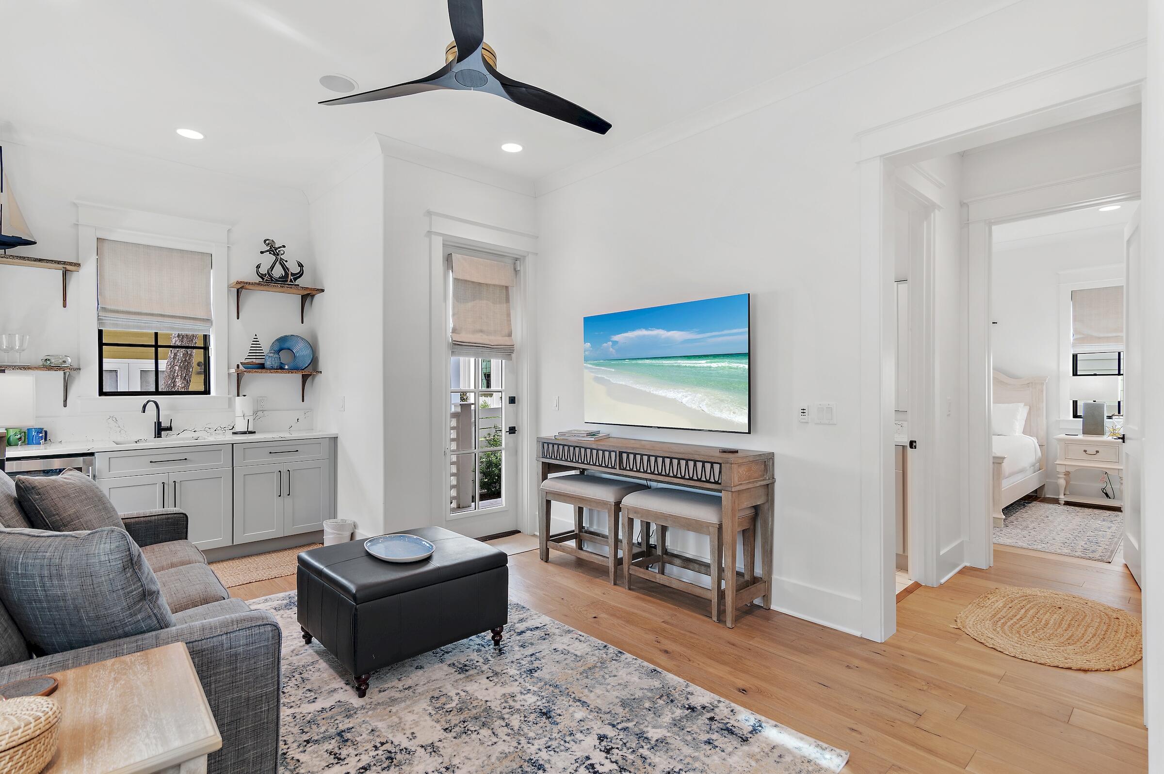 Grande Pointe - Residential