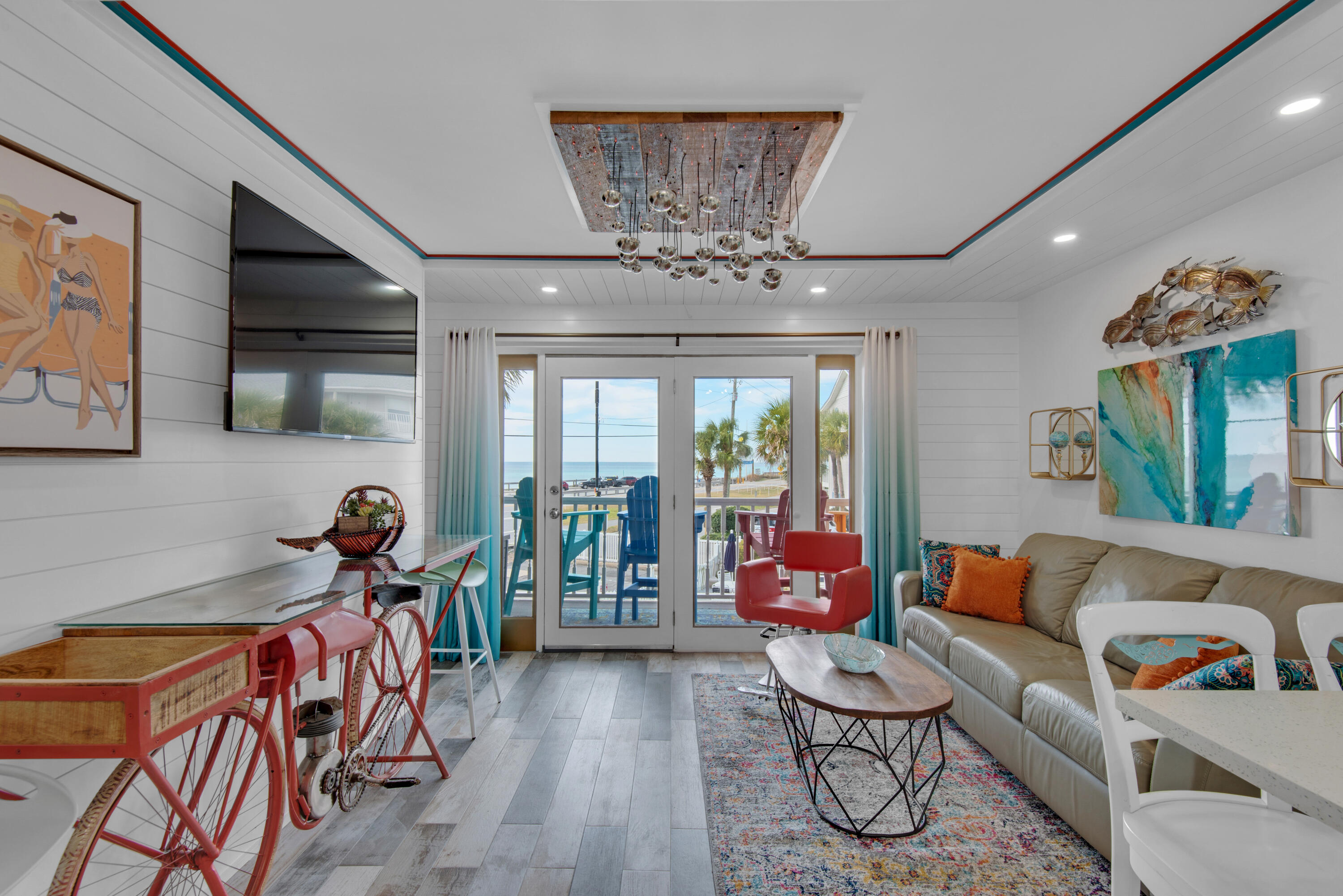 SUMMER BREEZE CONDO - Residential