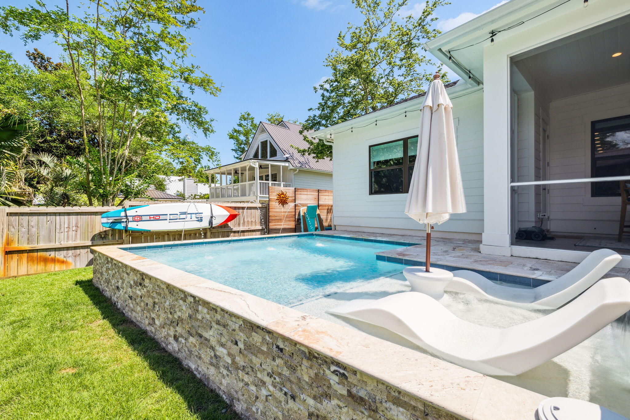 DAUGHETTES AMENDED - Residential