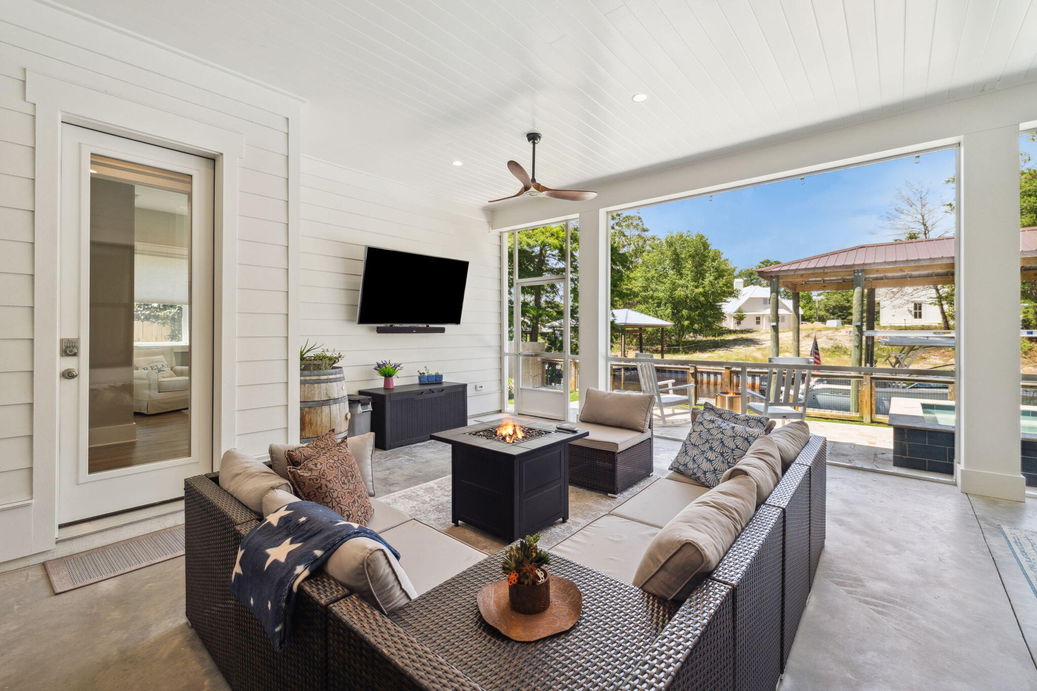 DAUGHETTES AMENDED - Residential