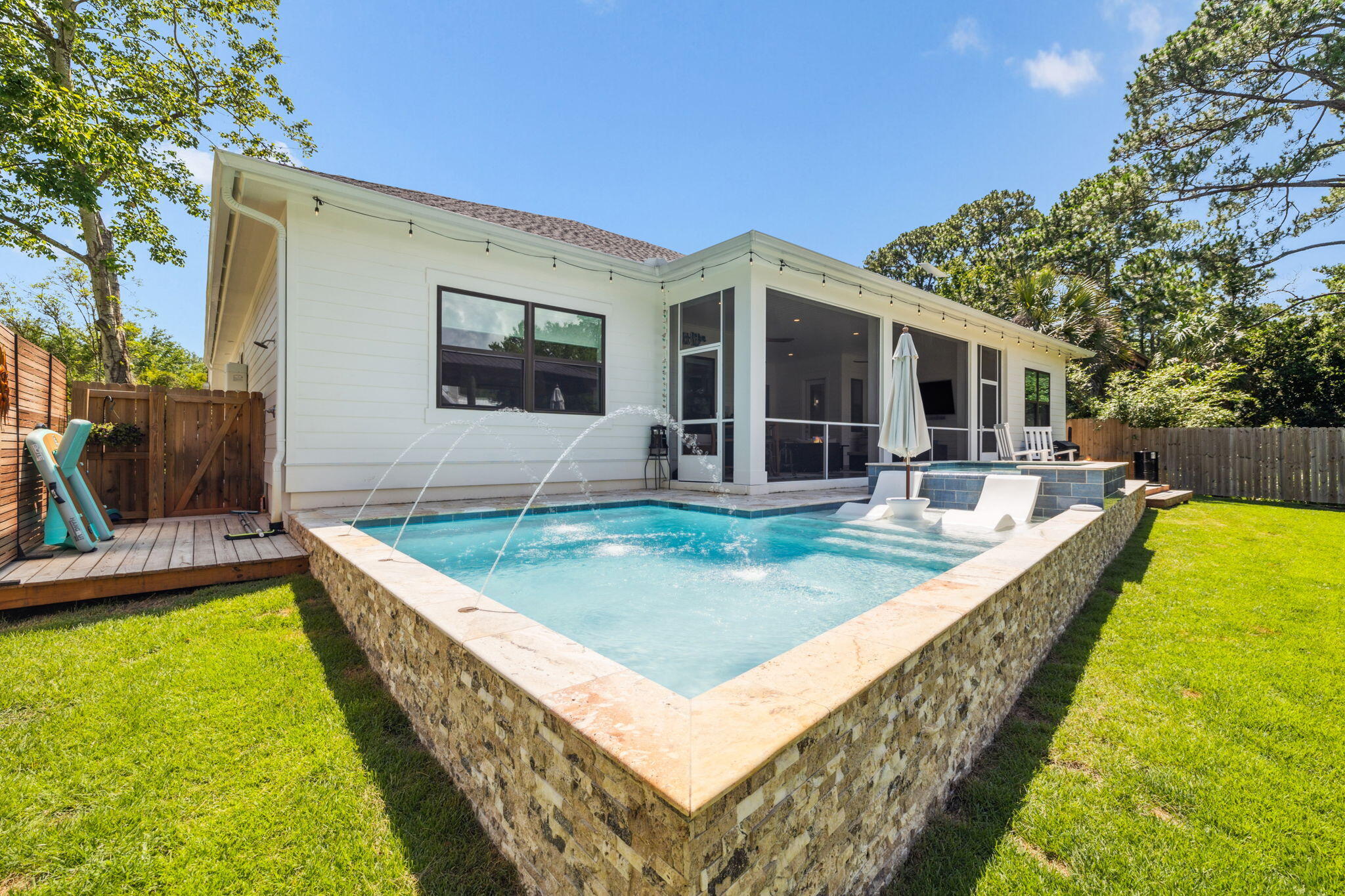 DAUGHETTES AMENDED - Residential