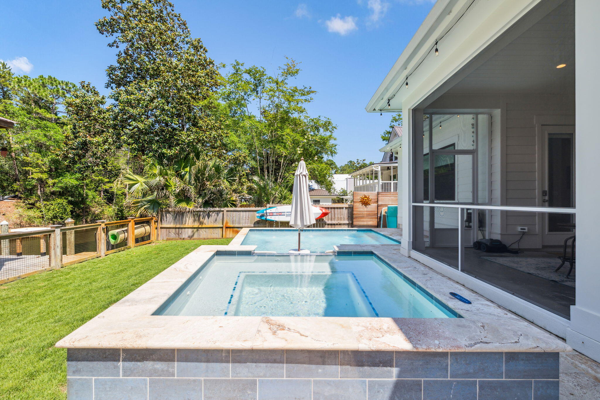 DAUGHETTES AMENDED - Residential