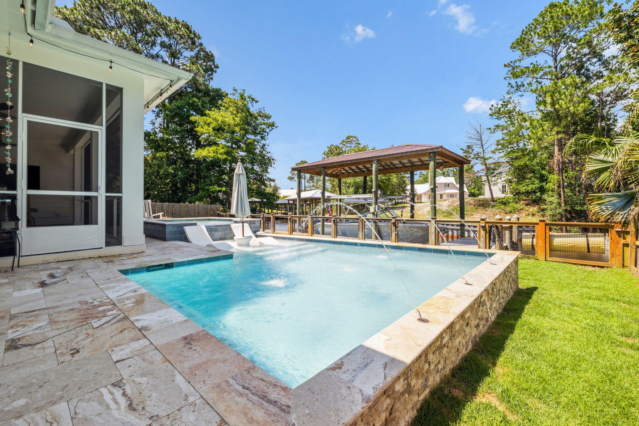 DAUGHETTES AMENDED - Residential