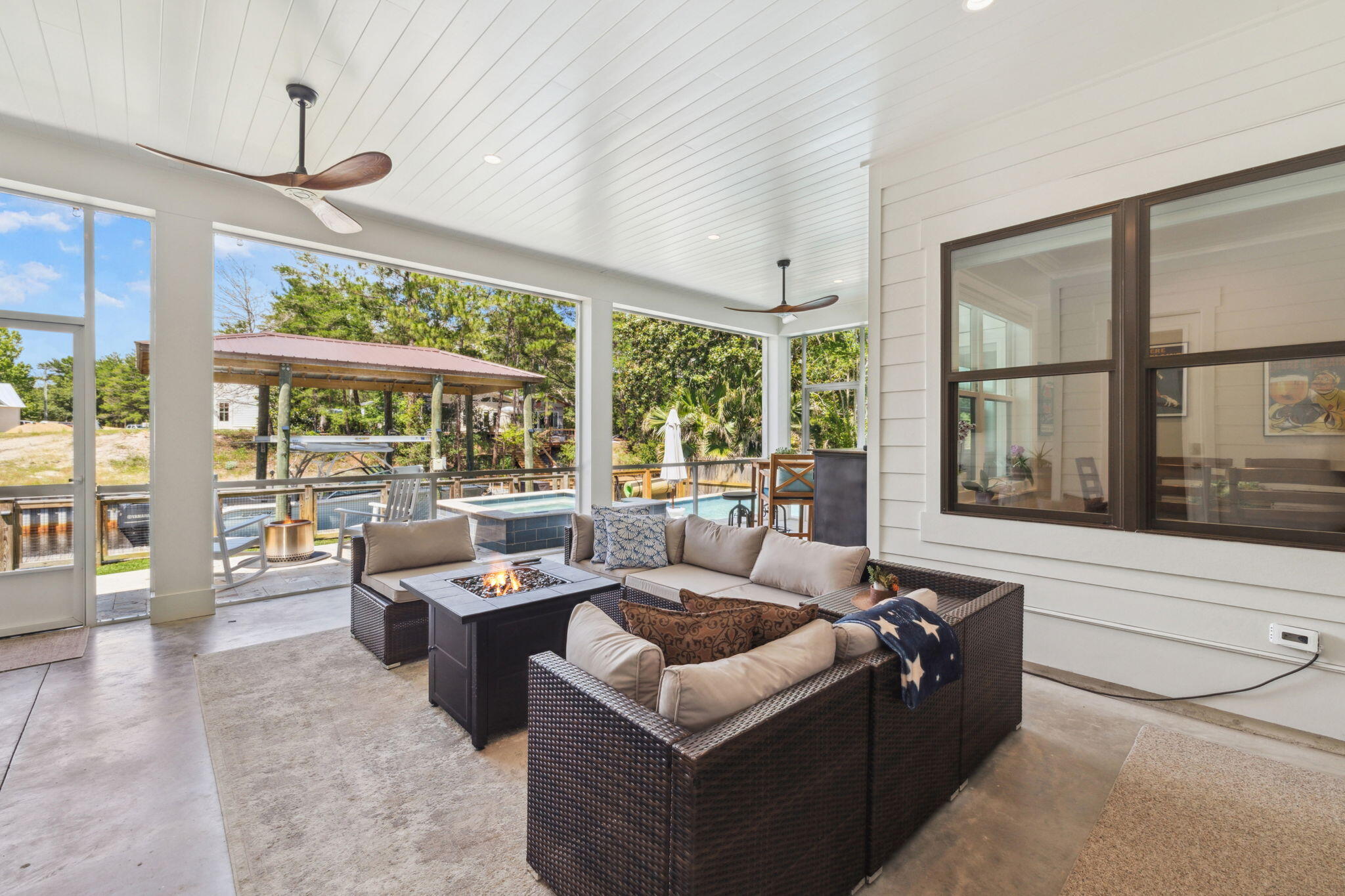 DAUGHETTES AMENDED - Residential