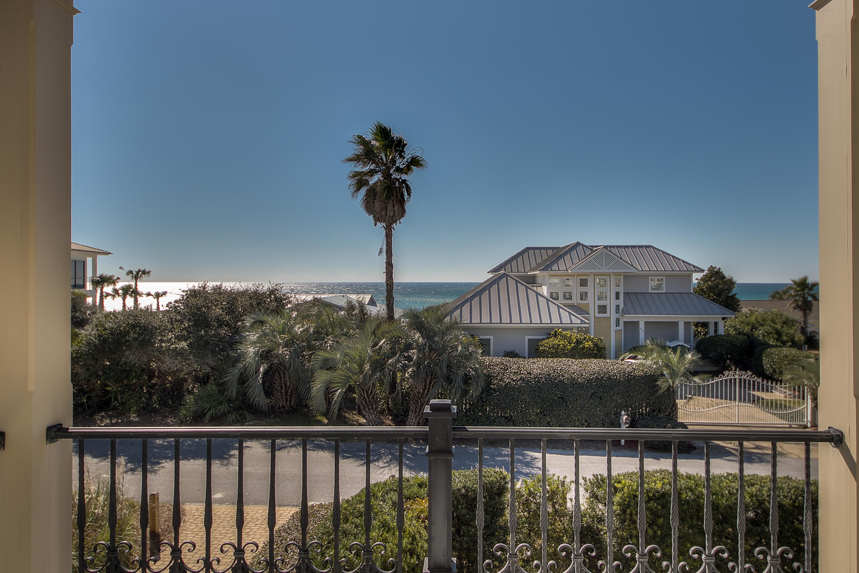 PELICAN POINTE AT CAMP CREEK - Residential