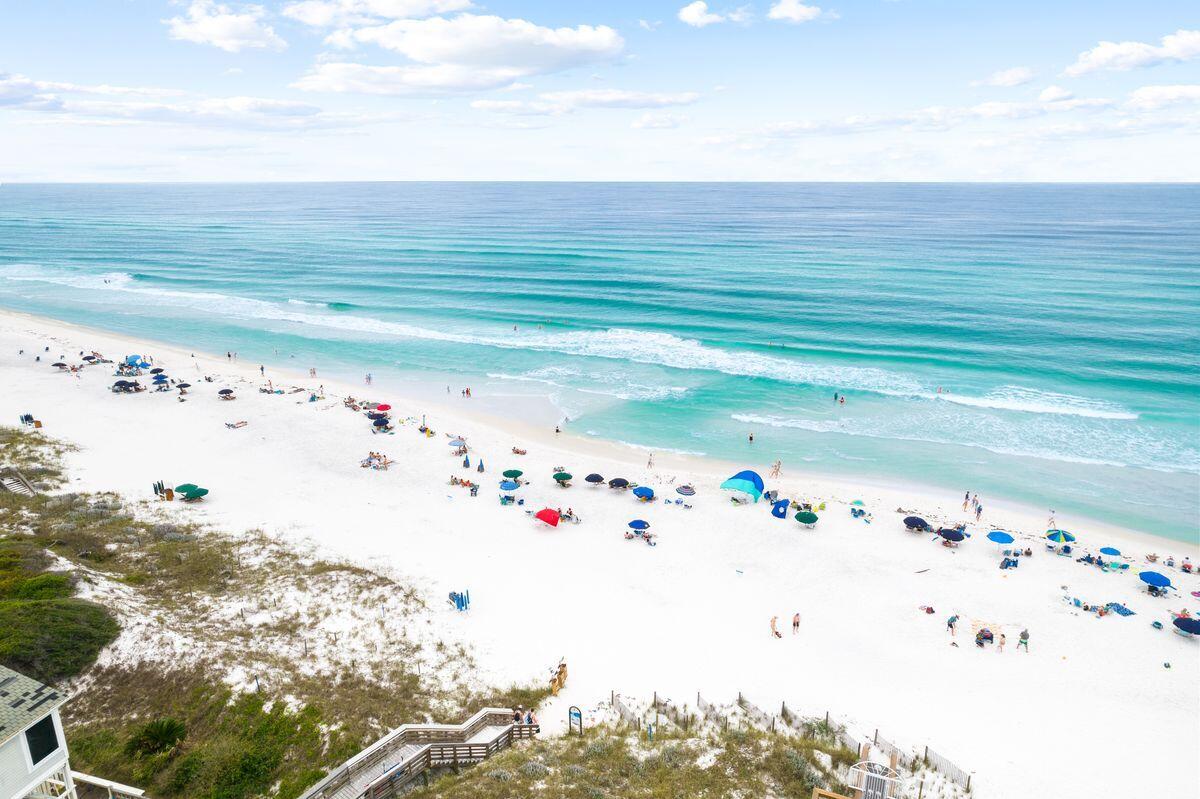 CRYSTAL COVE - Residential