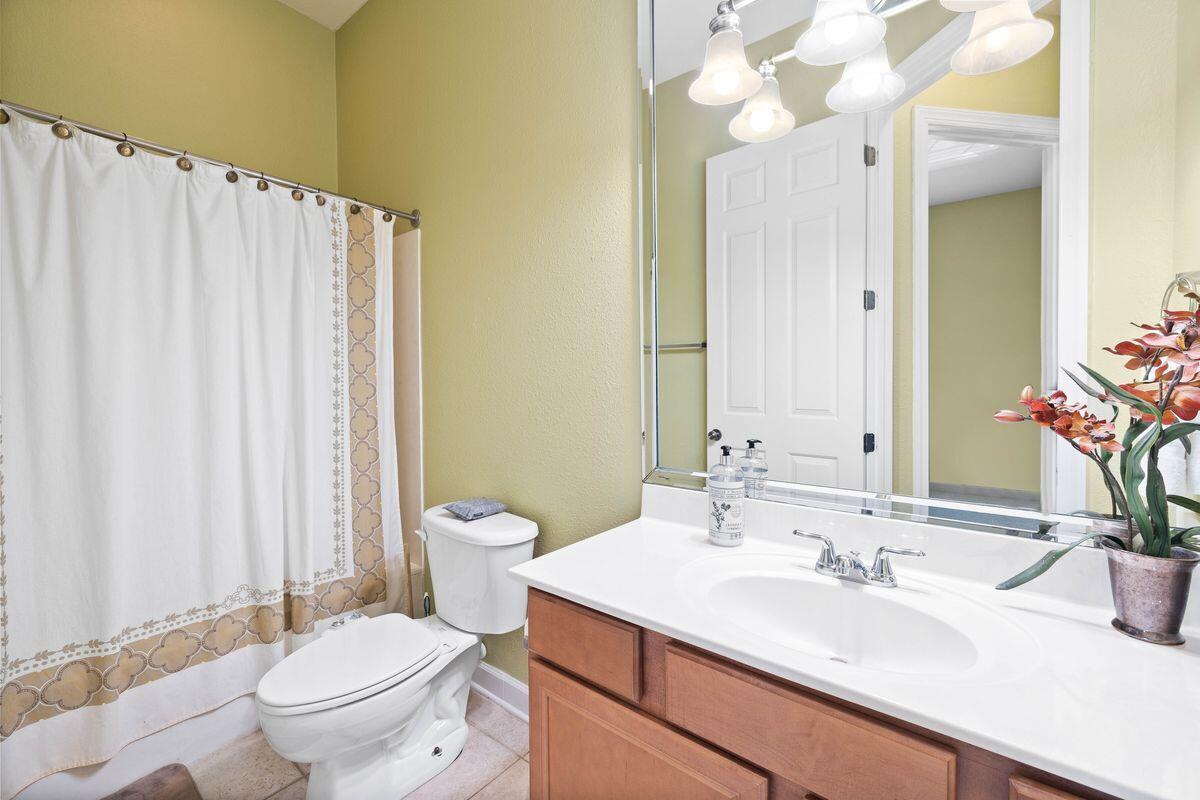 CRYSTAL COVE - Residential