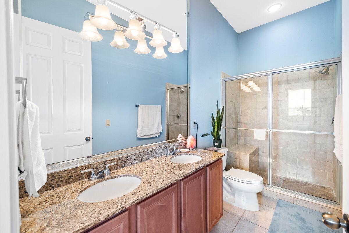 CRYSTAL COVE - Residential