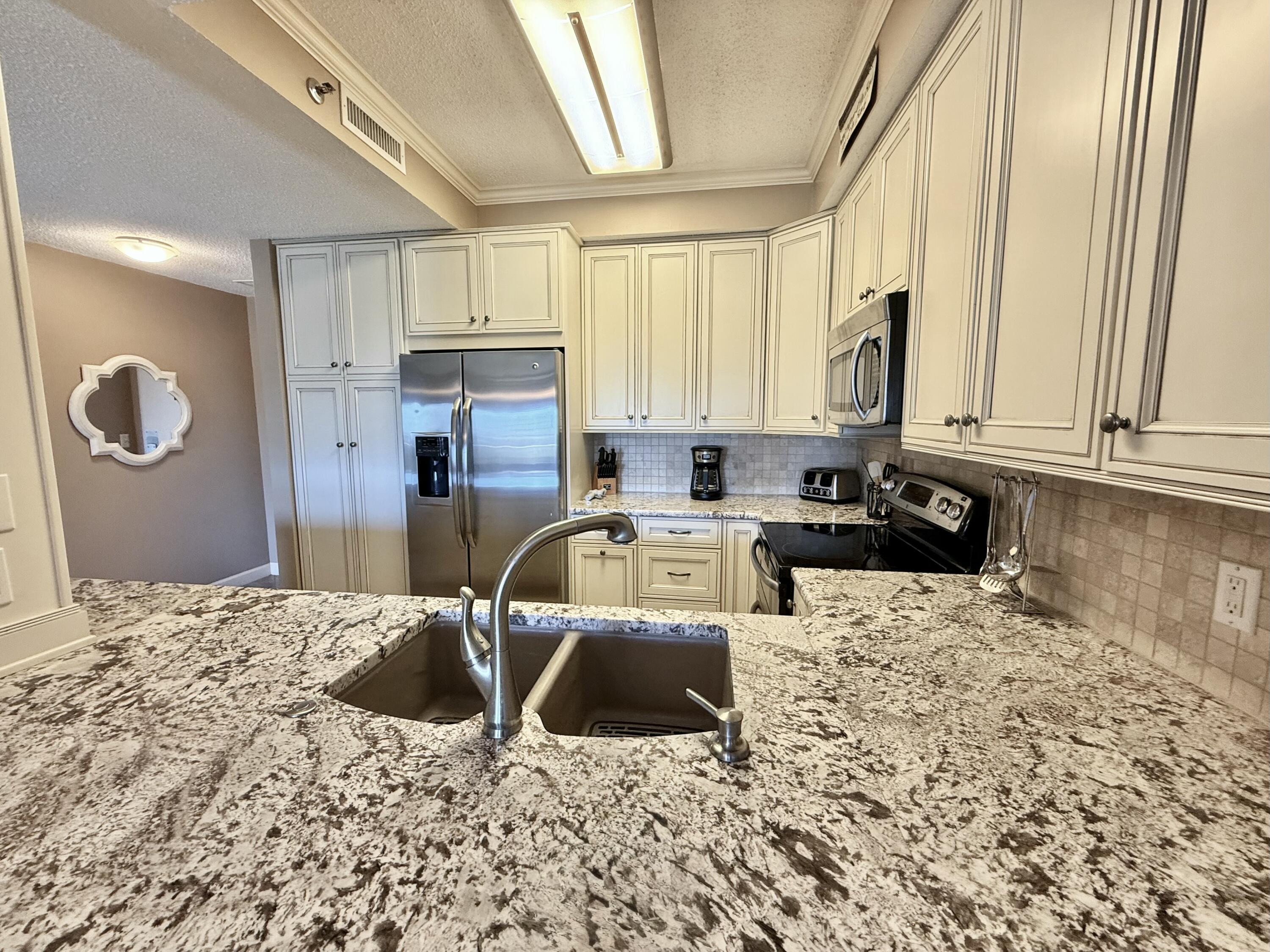 The Summit at Tops'l Condo - Residential