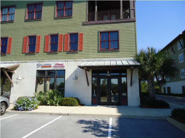 Pleasecall listing agent for details.Unit is currently rented but tenants moving.Currently operated as a take out type Great location for many uses.