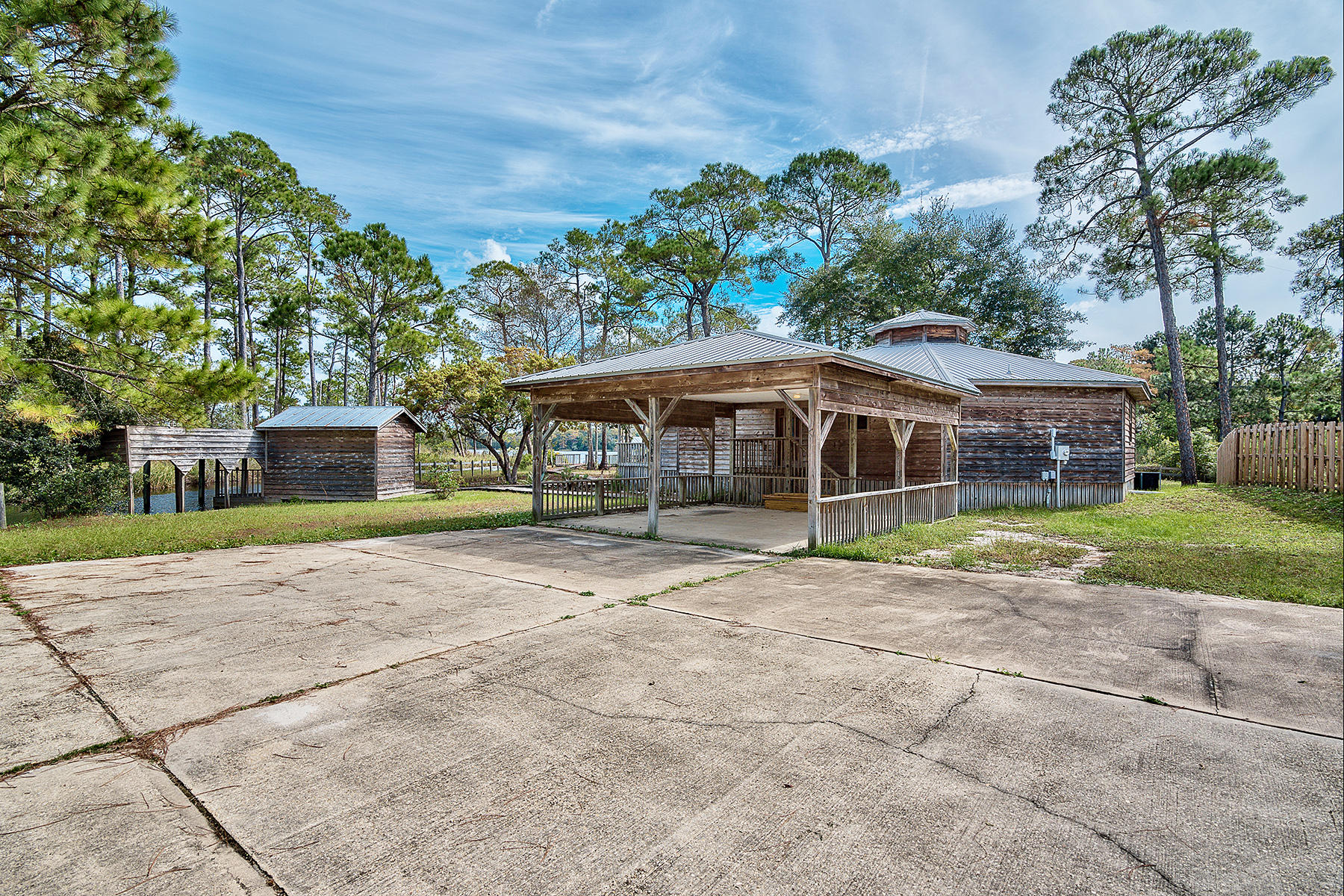 METES AND BOUNDS - Residential