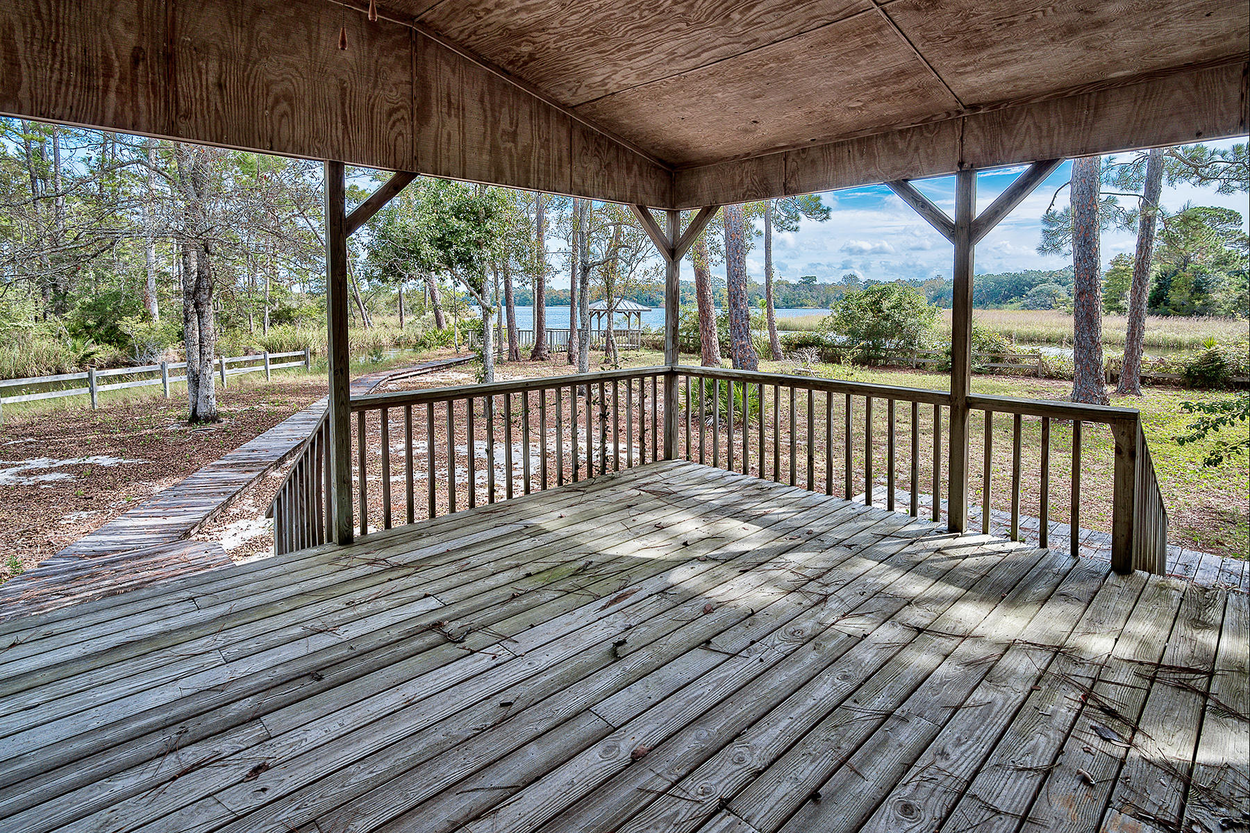 METES AND BOUNDS - Residential