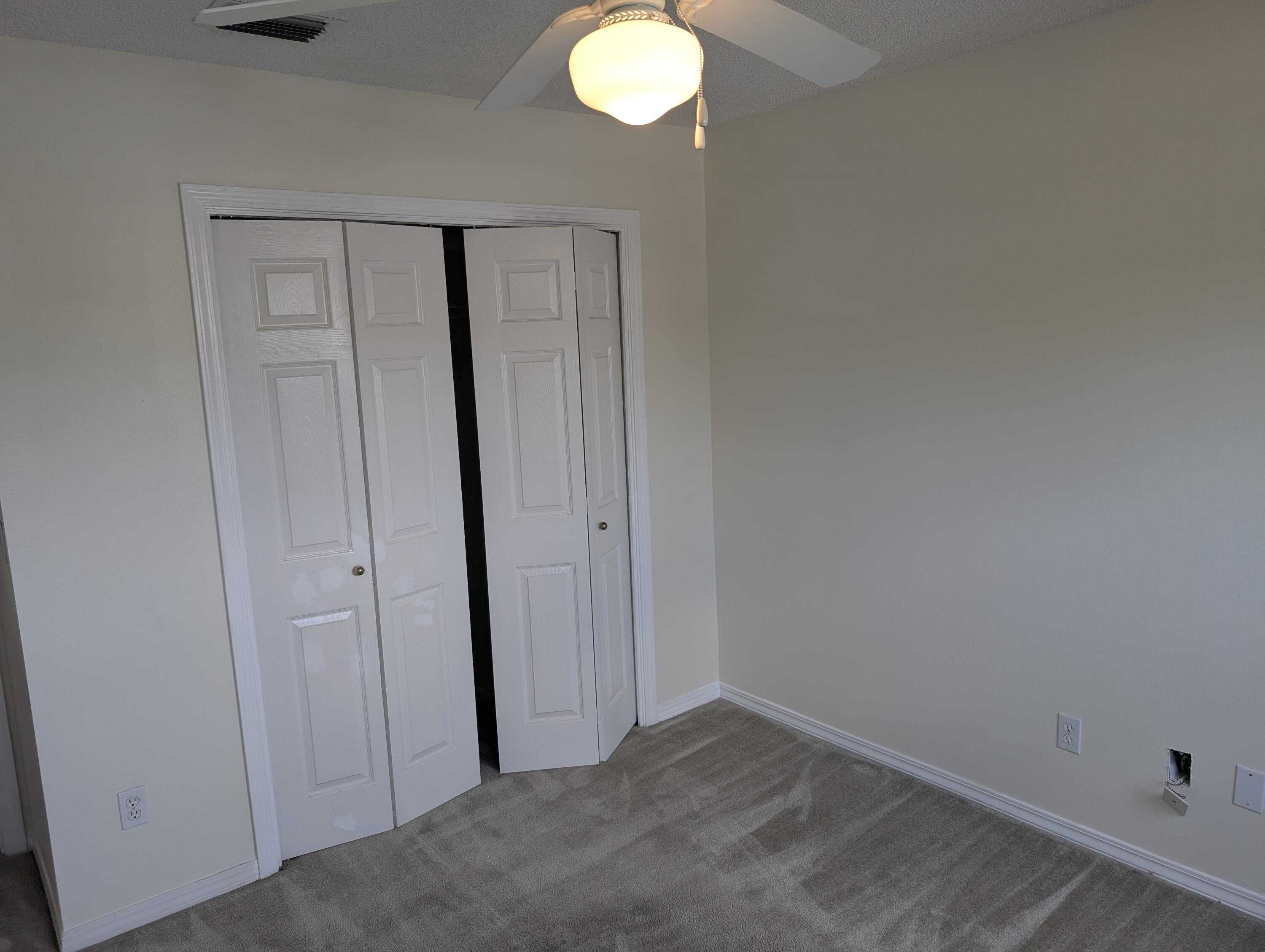 LAUDERHILL - Residential