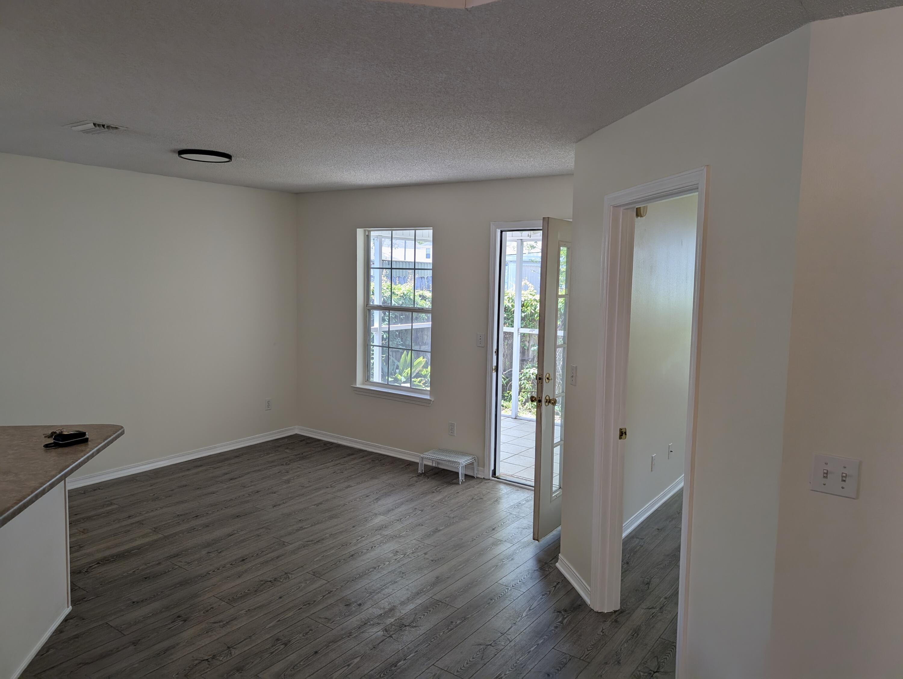 LAUDERHILL - Residential