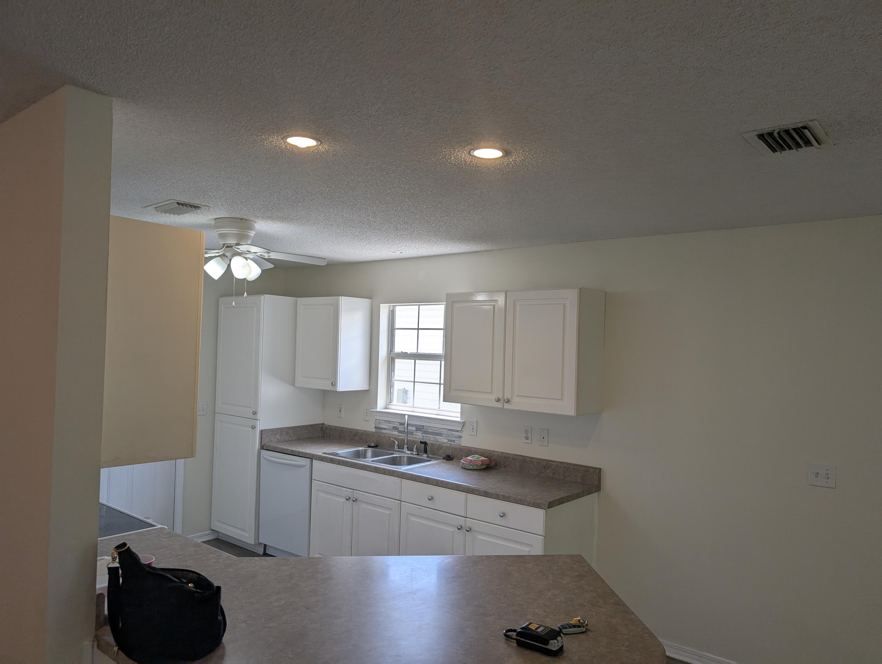 LAUDERHILL - Residential