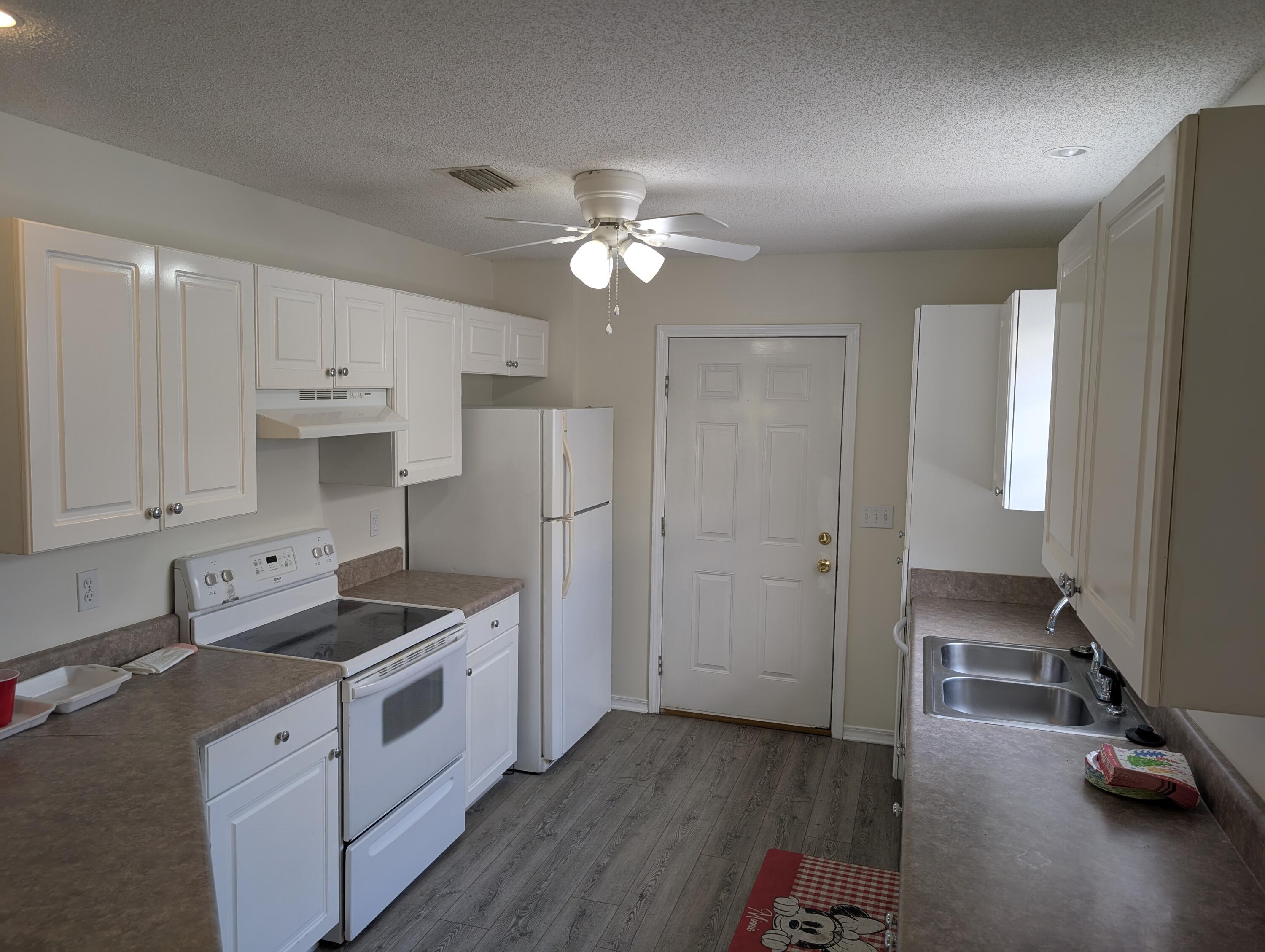 LAUDERHILL - Residential