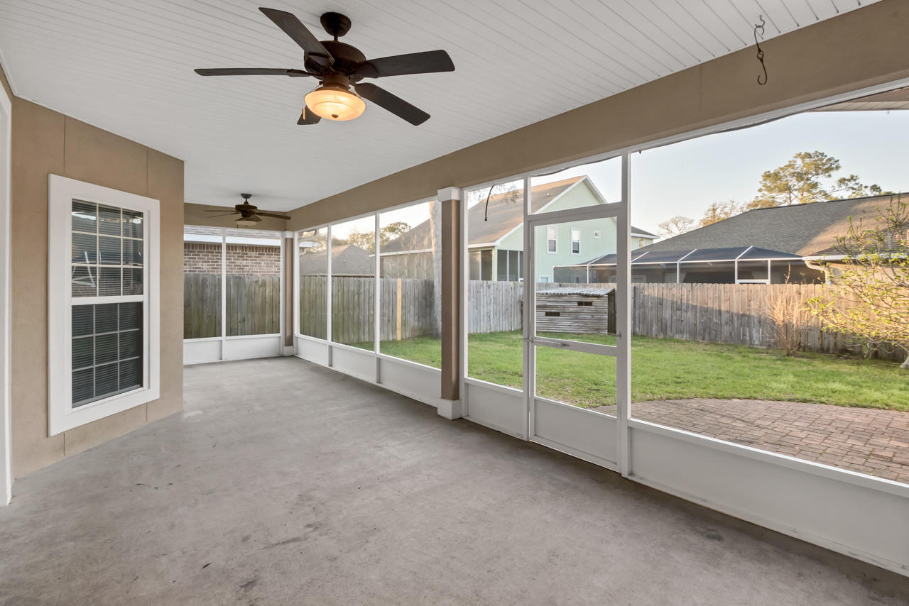 ROCKS COVE - Residential