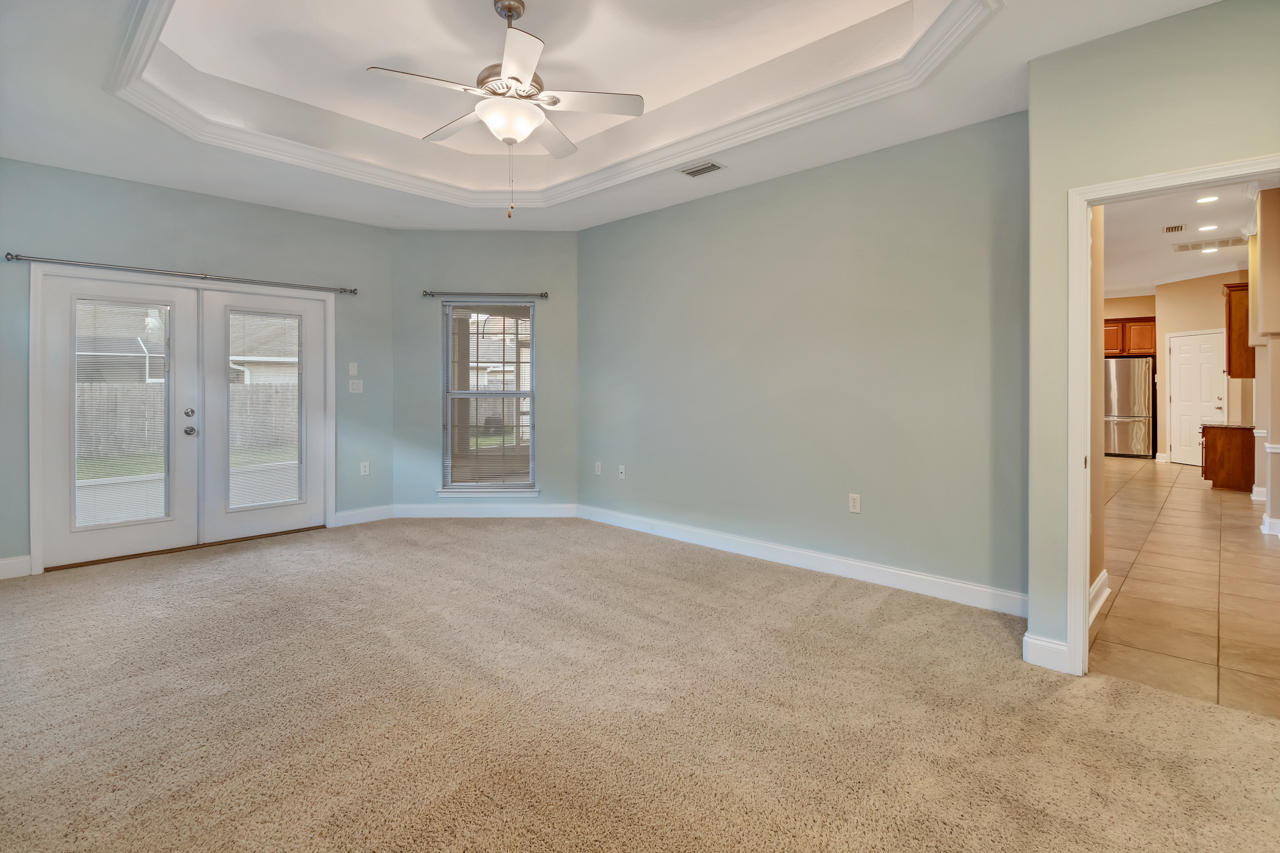 ROCKS COVE - Residential