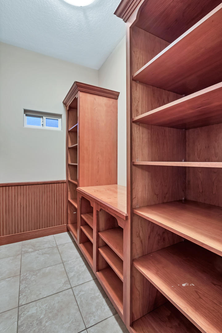 ROCKS COVE - Residential