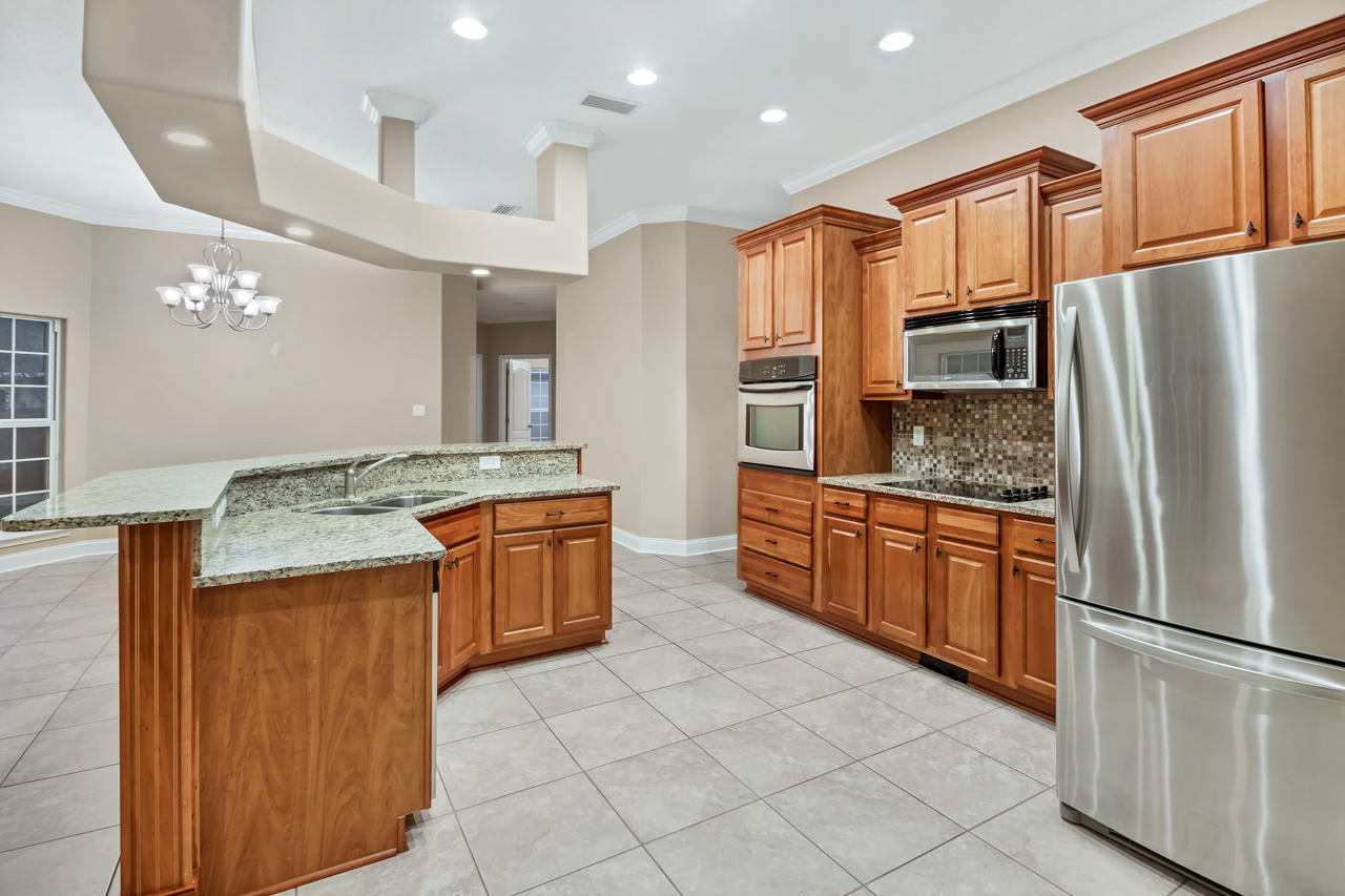 ROCKS COVE - Residential